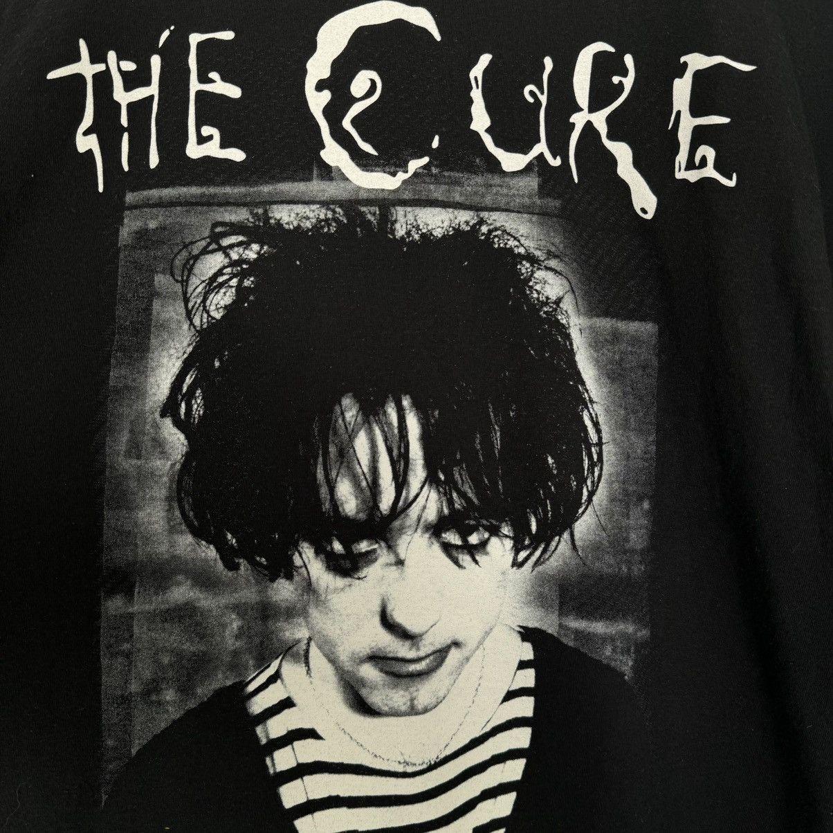Band Tees Vintage Early 00s The Cure Robert Smith Euro T Shirt Size US L / EU 52-54 / 3 - 4 Thumbnail