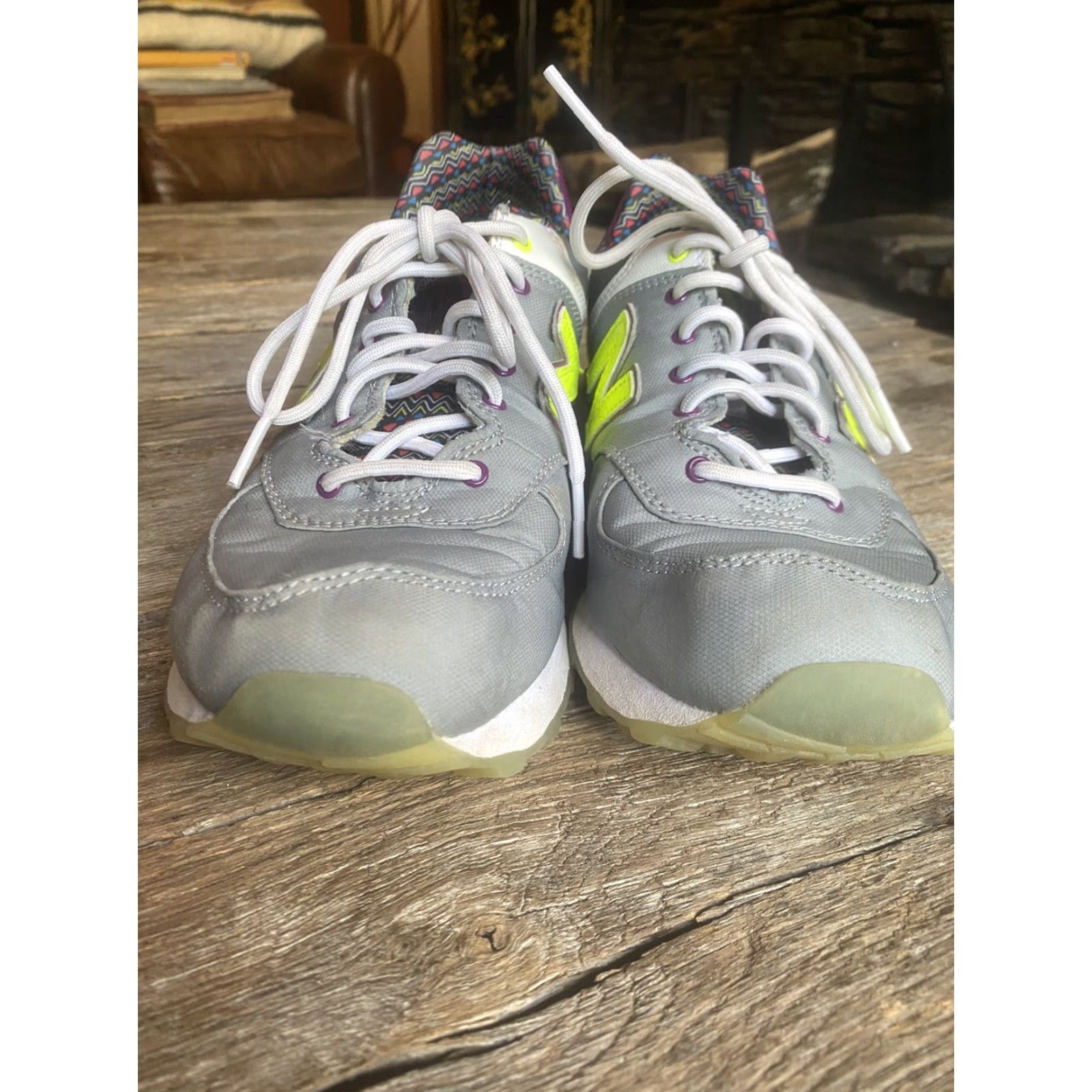 New Balance Womens New Balance 574 Street Beat Gray Voltage Violet US-8.5 UK-6.5 EU-40 Run Sneaker, Pre-owned Size US 7 / IT 37 - 2 Thumbnail