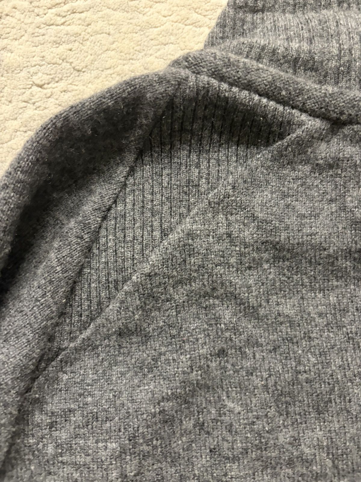 Undercover Undercover - AW07 Longsleeve Knit Turtle Neck Size US M / EU 48-50 / 2 - 8 Thumbnail
