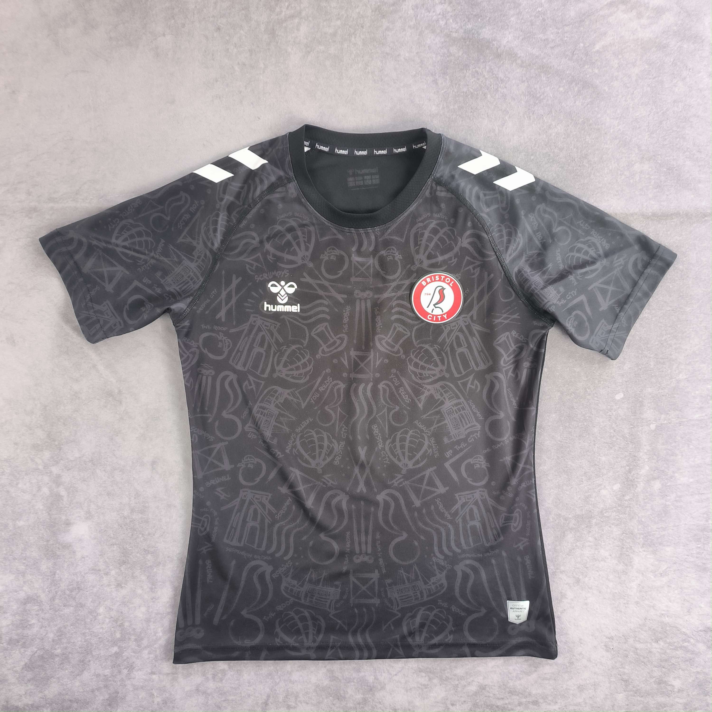 Hummel Bristol City 2022-23 Hummel training football jersey size S Size US S / EU 44-46 / 1 - 1 Thumbnail