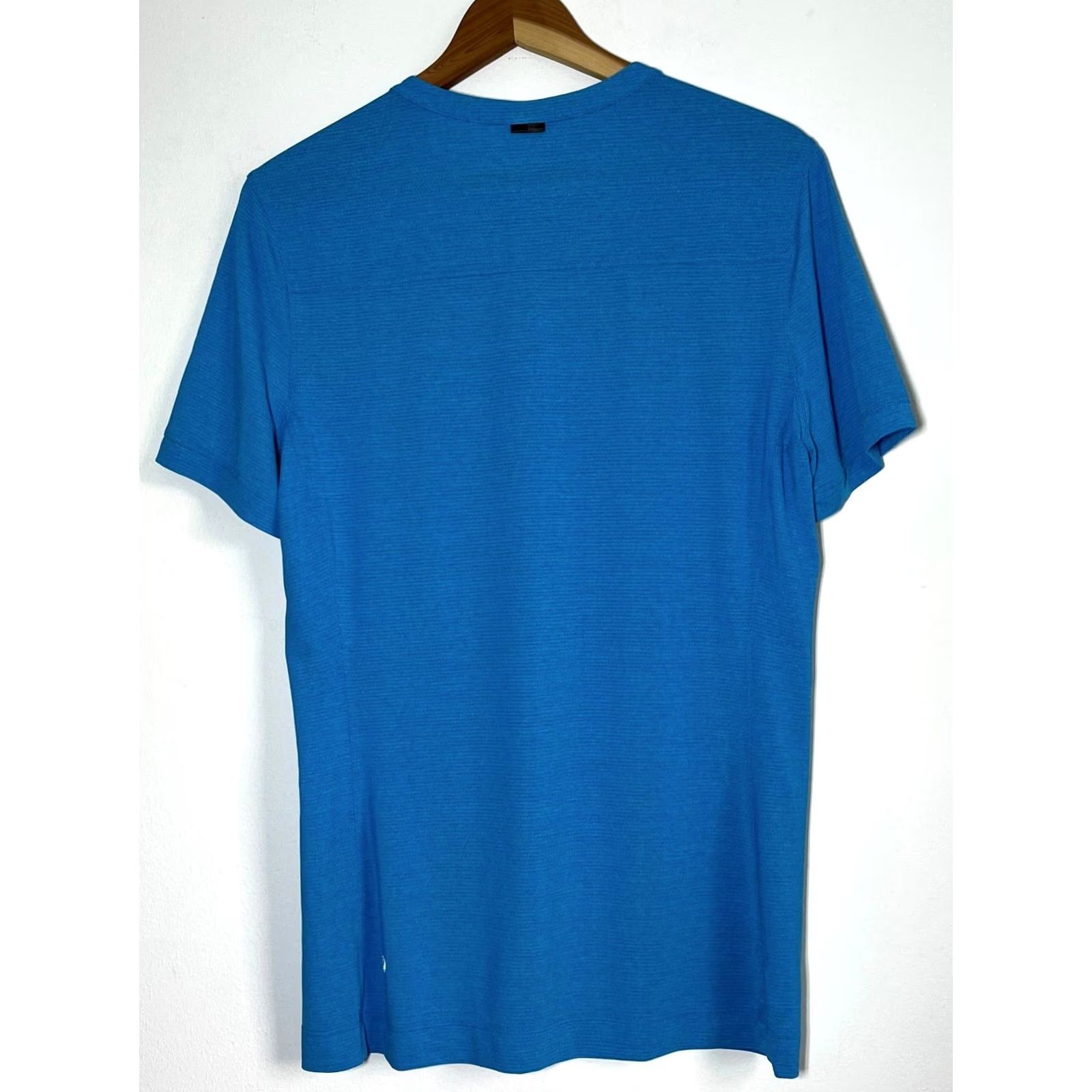 Lululemon Lululemon Men’s Short Sleeve Henley Shirt Blue M Shirt Mens XS? Size US M / EU 48-50 / 2 - 2 Thumbnail