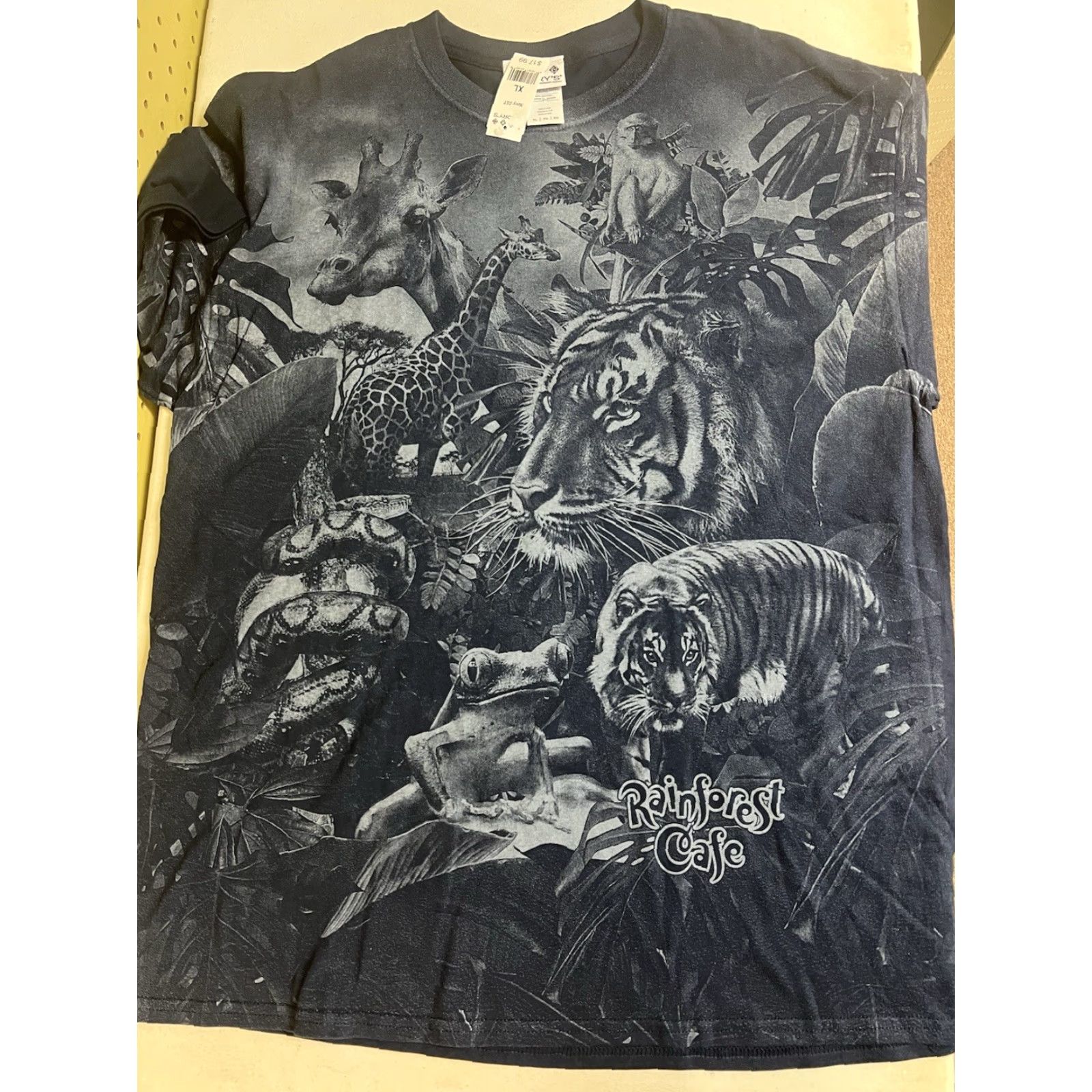 Vintage VINTAGE Rainforest Cafe T-Shirt XL Blue Animals Graphic Print Crew Neck Short Sleeve Mens NOS W/tag Size US XL / EU 56 / 4 - 5 Thumbnail