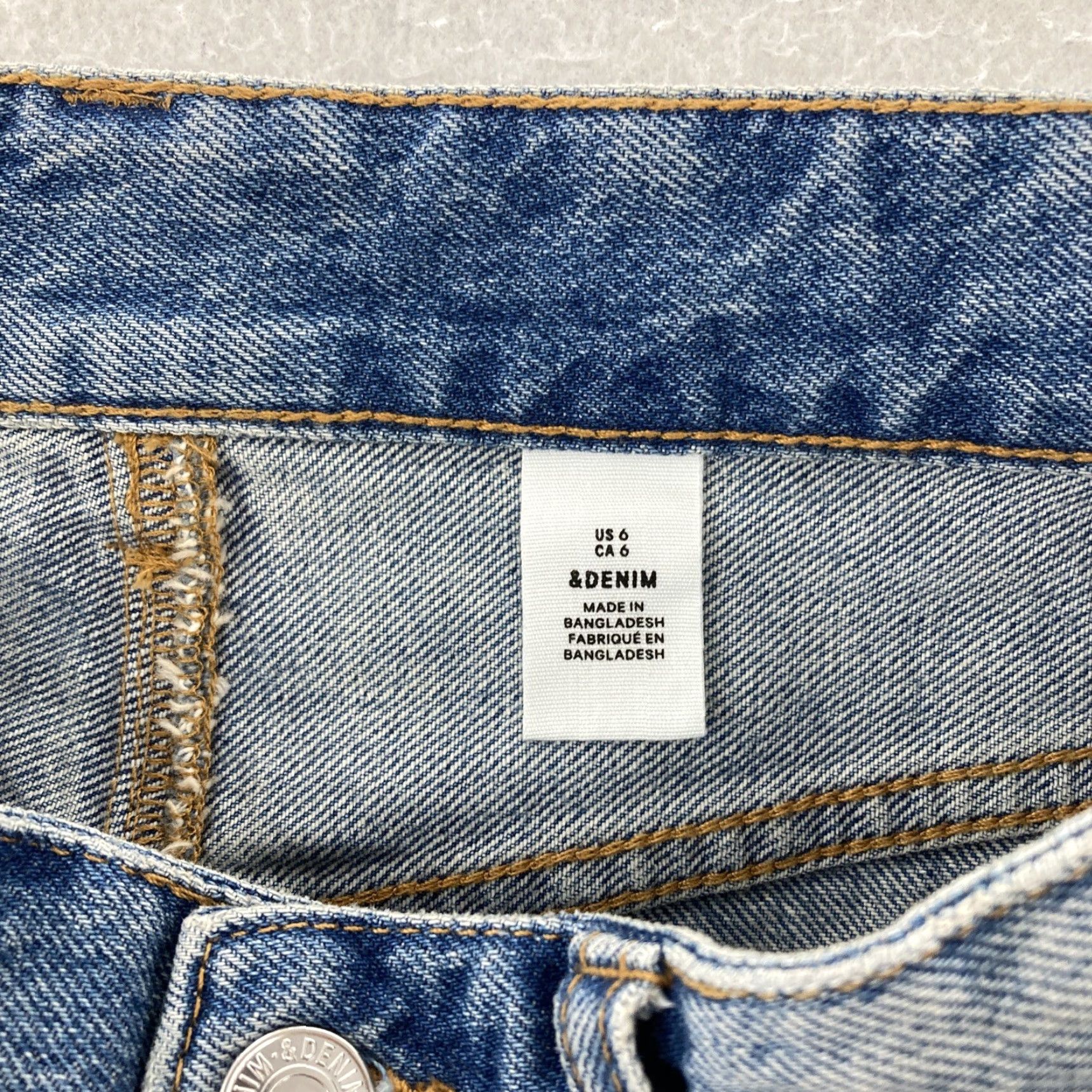 Levi's Levi's Denim Skirt Women’s 6 Blue Distressed Raw Hem A-Line Short with Pockets, Cotton Blend, Regular, Denim, Zip Closure, Solid Pattern, Shirt? Size 28" / US 6 / IT 42 - 5 Thumbnail