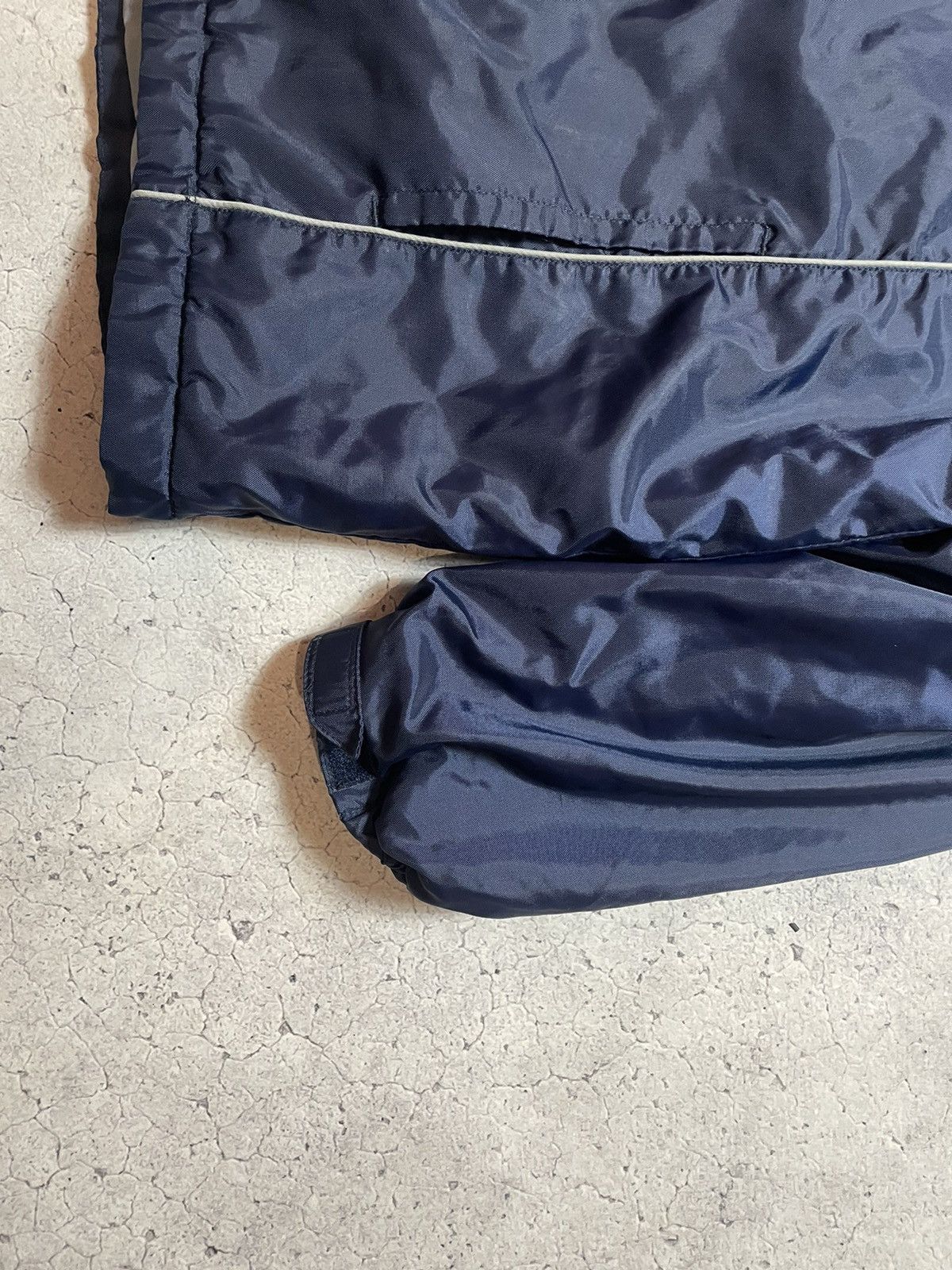 Umbro Vintage Nylon Parka Jacket Umbro Big Logo Y2K Size US L / EU 52-54 / 3 - 4 Thumbnail