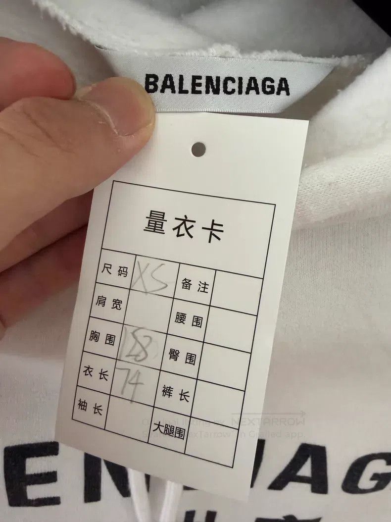 Balenciaga Balenciaga Seven languages printed hooded sweatshirt Size US XS / EU 42 / 0 - 3 Thumbnail