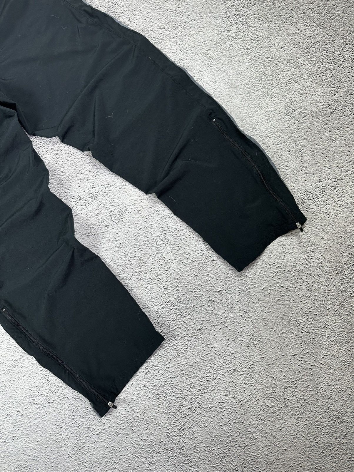 Nike Vintage Nike Trackpants Nylon Baggy Y2K Drill Style Size US 32 / EU 48 - 9 Thumbnail