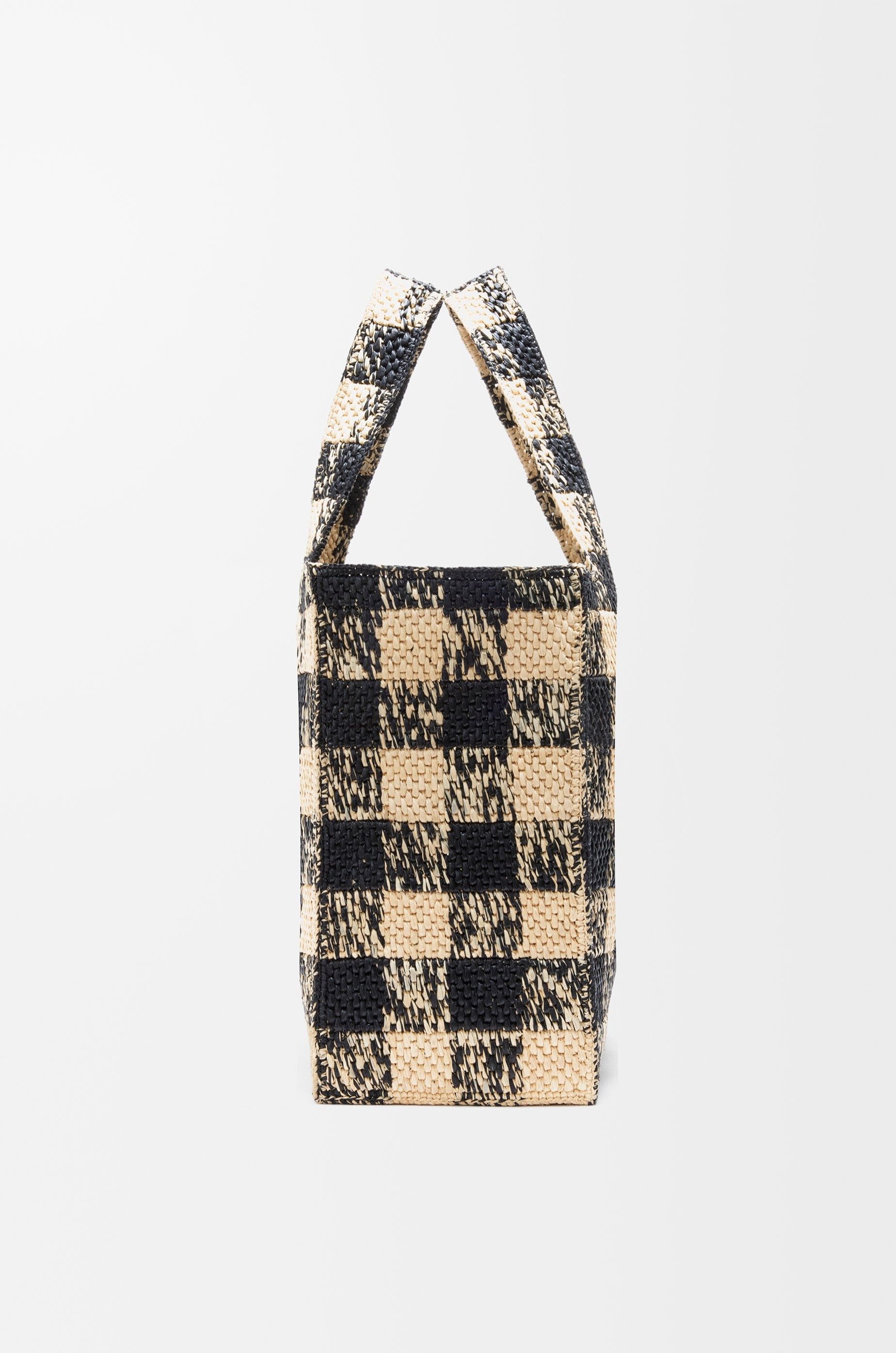 Loewe o1in1g0426 Size: OS / Large Font Tote Bag in Natural/Black Size ONE SIZE - 6 Thumbnail