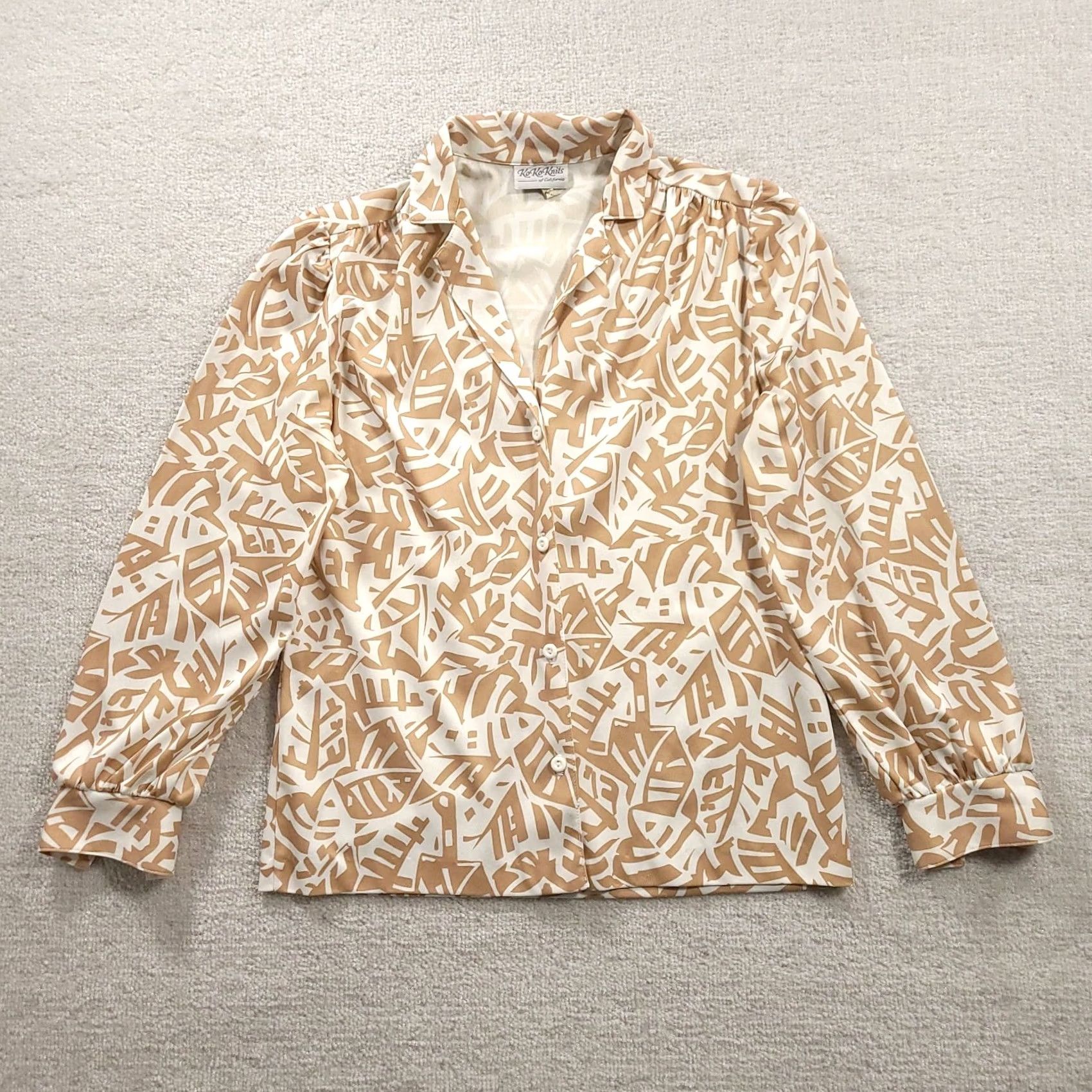 Vintage VINTAGE KoKo Knits of California White Brown Geometric Blouse Size 8 Button Up Shirt Womens Size M / US 6-8 / IT 42-44 - 2 Thumbnail