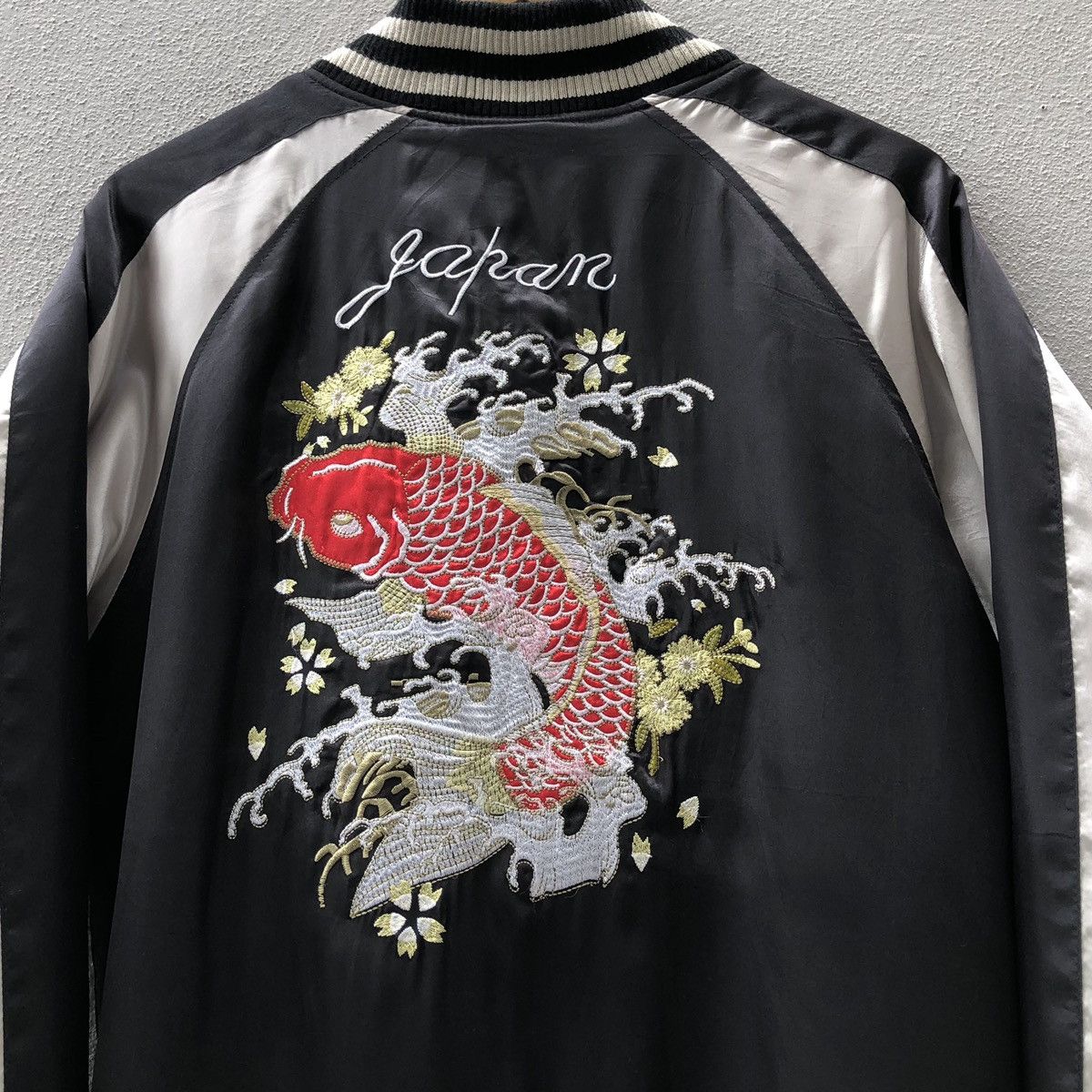 Japanese Brand Japanese Brand Embroidery Koi Satin Sukajan Jacket Size US L / EU 52-54 / 3 - 5 Thumbnail