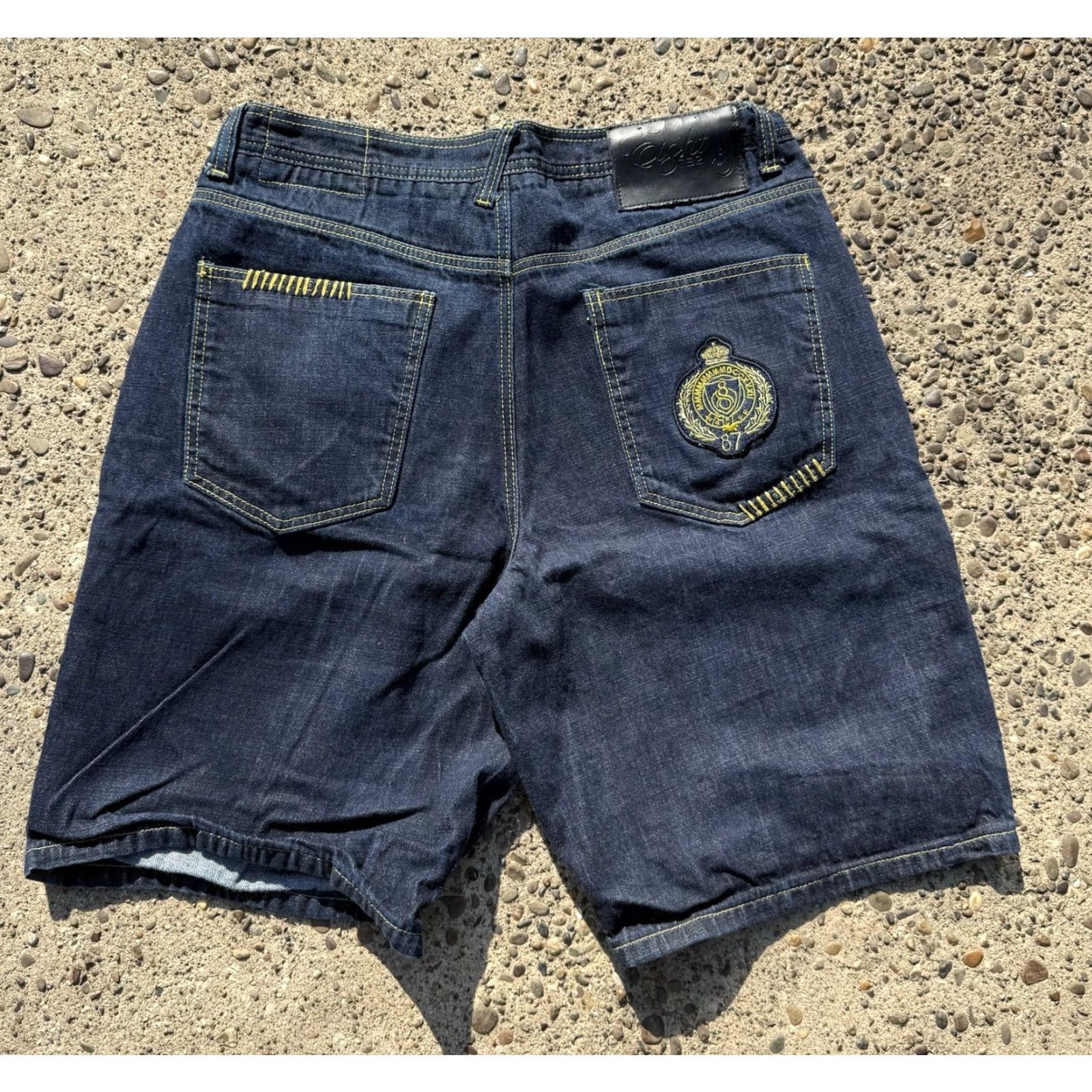 Vintage VINTAGE Eight 732 Denim Shorts Mens 38 Embroidered Patch 90s Baggy Relaxed Cargo Size US 38 / EU 54 - 2 Thumbnail