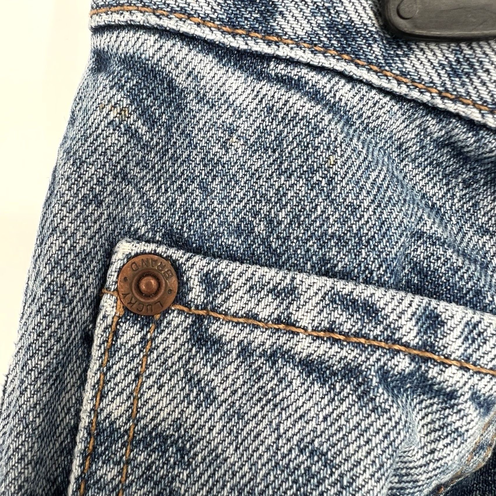 Lucky Brand VINTAGE Lucky Brand Jeans Mens 33x30 Relaxed Fit Denim USA 90s Straight Blue Mens Size US 33 - 3 Thumbnail