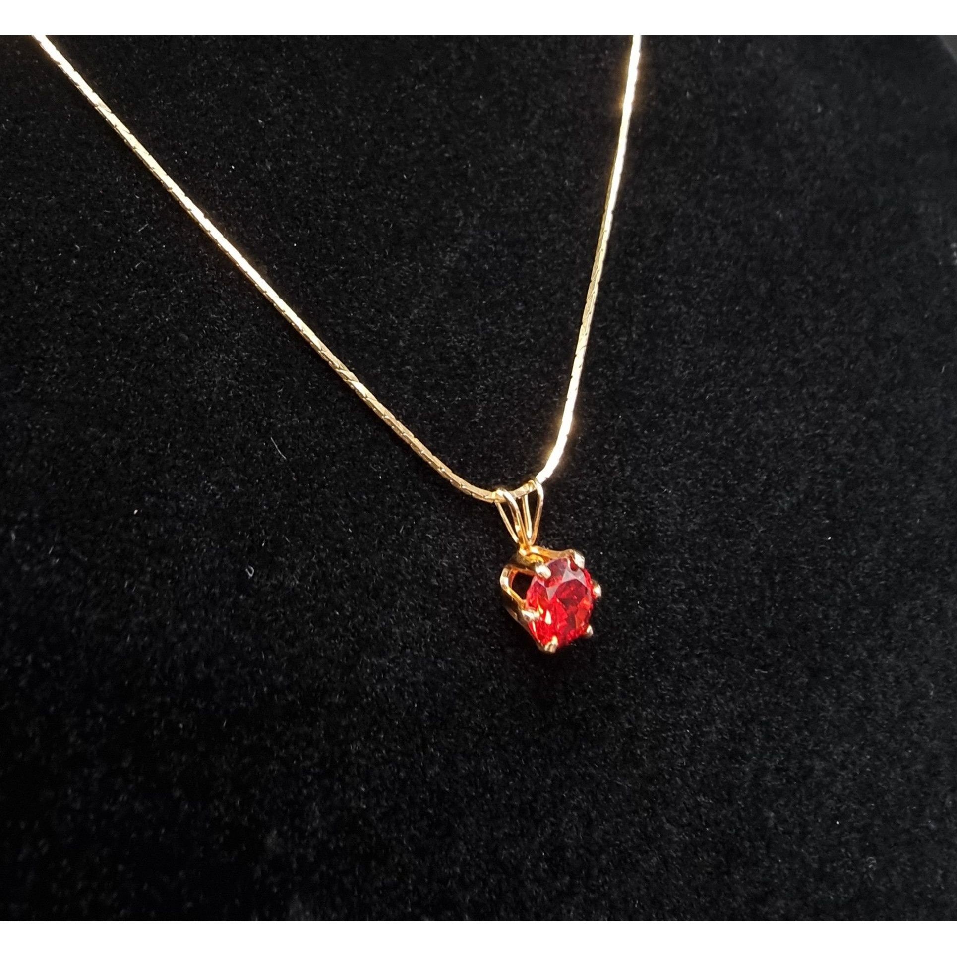 Vintage Vintage 1980s-90s Made In Korea Gold Plated Necklace With Re Size ONE SIZE - 4 Thumbnail