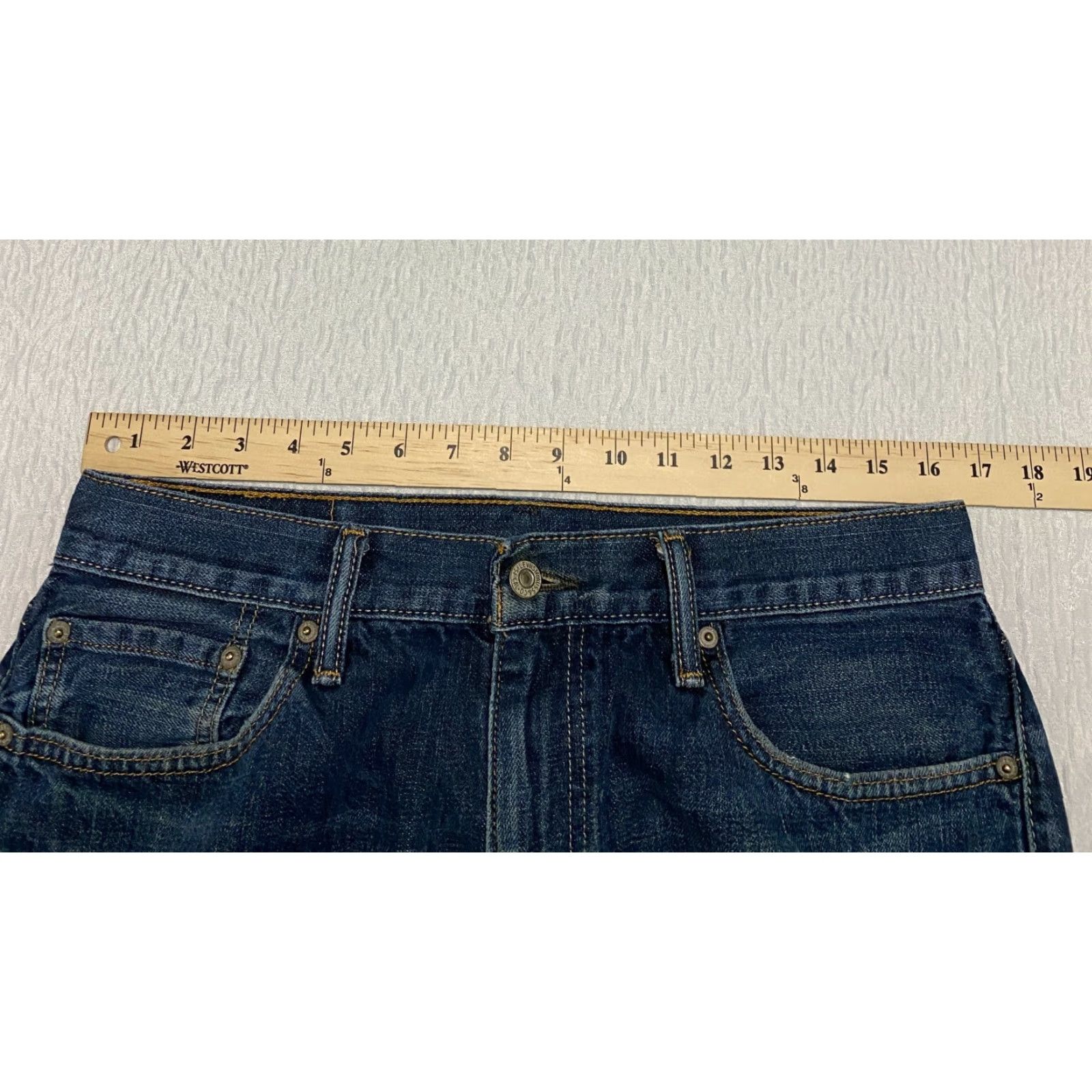 Levi's VINTAGE Levi's 514 Jeans Men's 32x31 Blue Denim 5-Pocket Zip Button Closure Regular Fit Straight Size US 32 / EU 48 - 4 Thumbnail