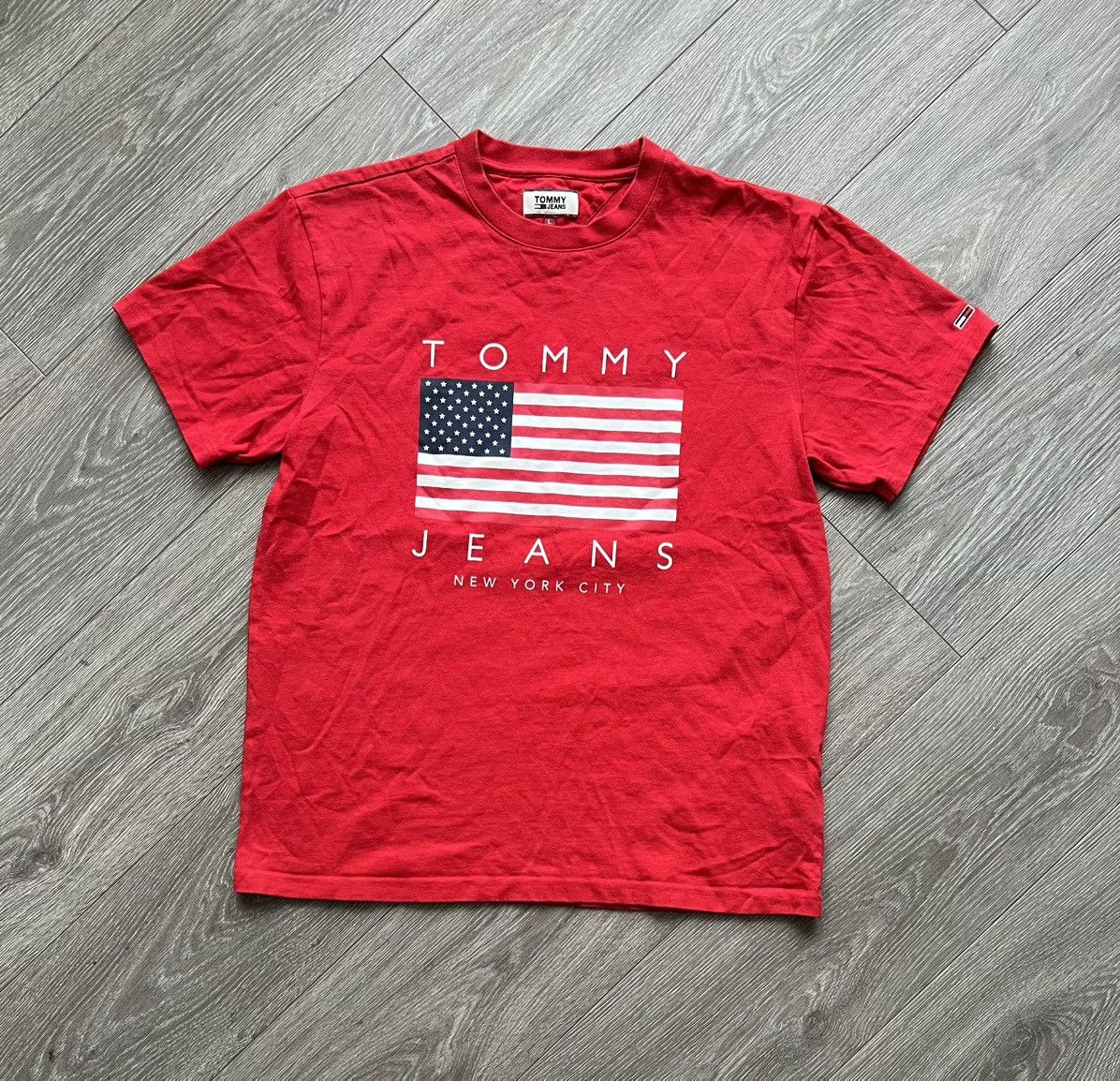 Tommy Jeans Tommy Jeans T-Shirt Size US L / EU 52-54 / 3 - 1 Thumbnail