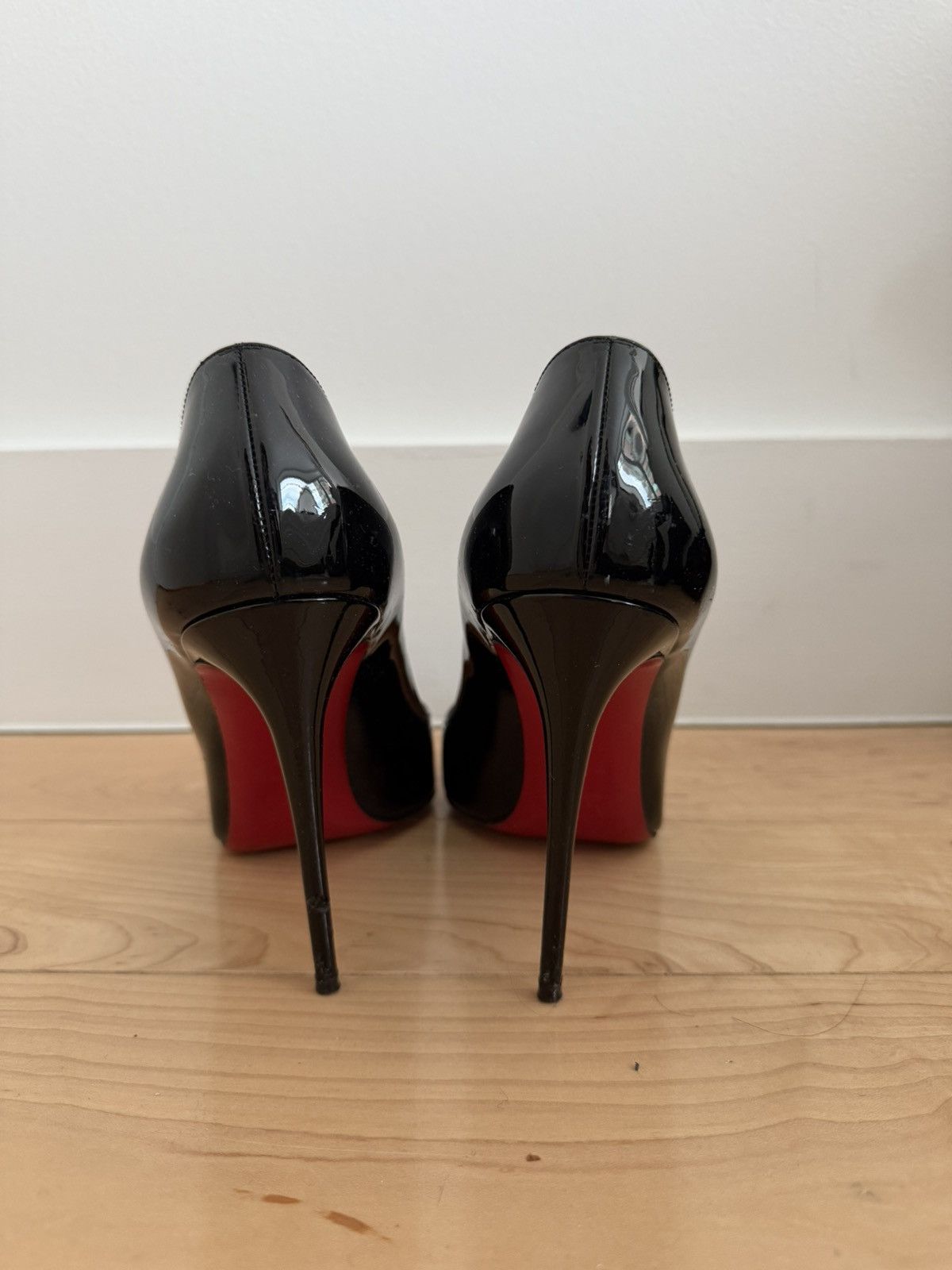 Christian Louboutin Christian Louboutin Size US 9.5 / IT 39.5 - 4 Thumbnail