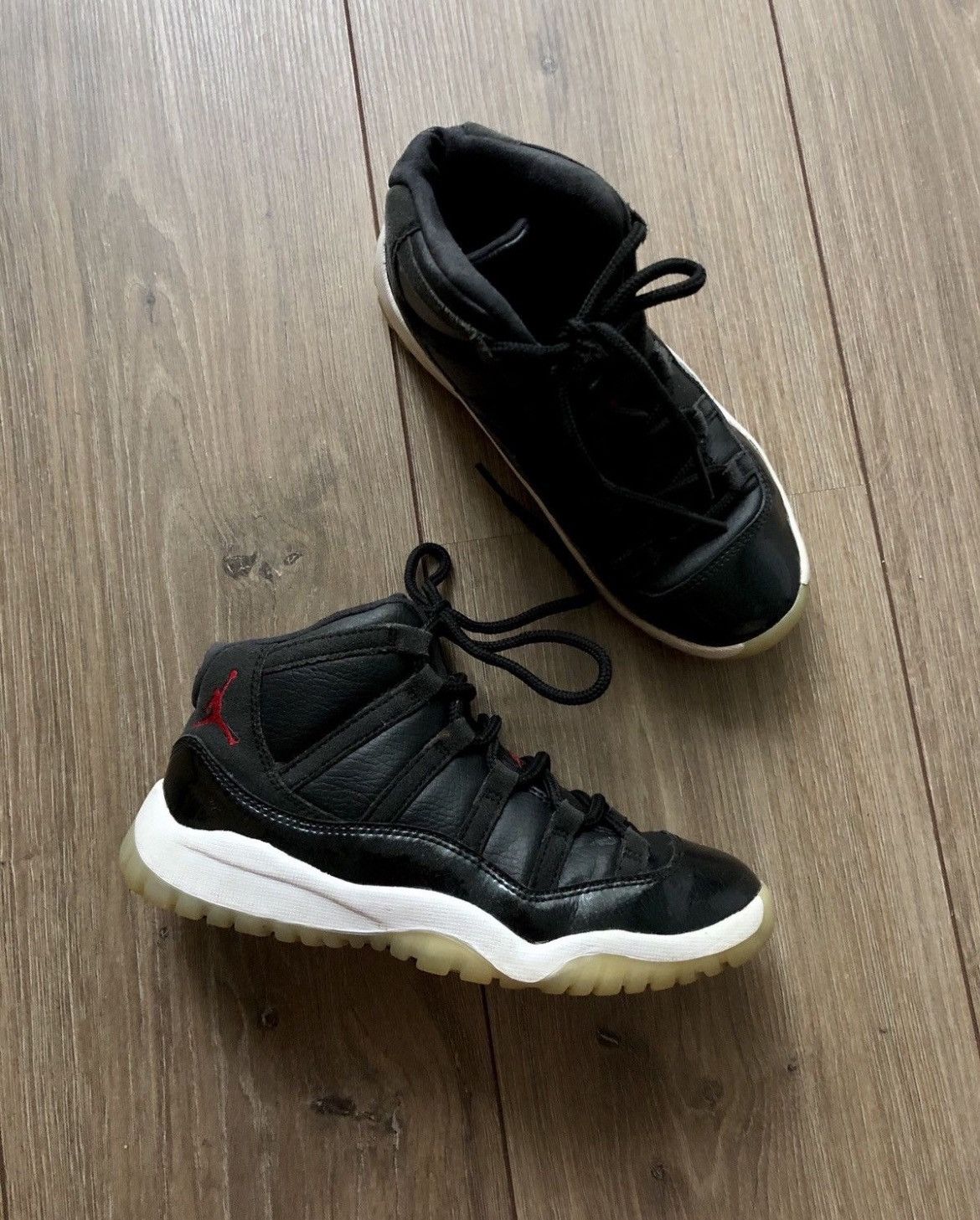 Jordan Brand Jordan 72-10 PS US 1.5 Size US 5 / EU 37 - 1 Thumbnail