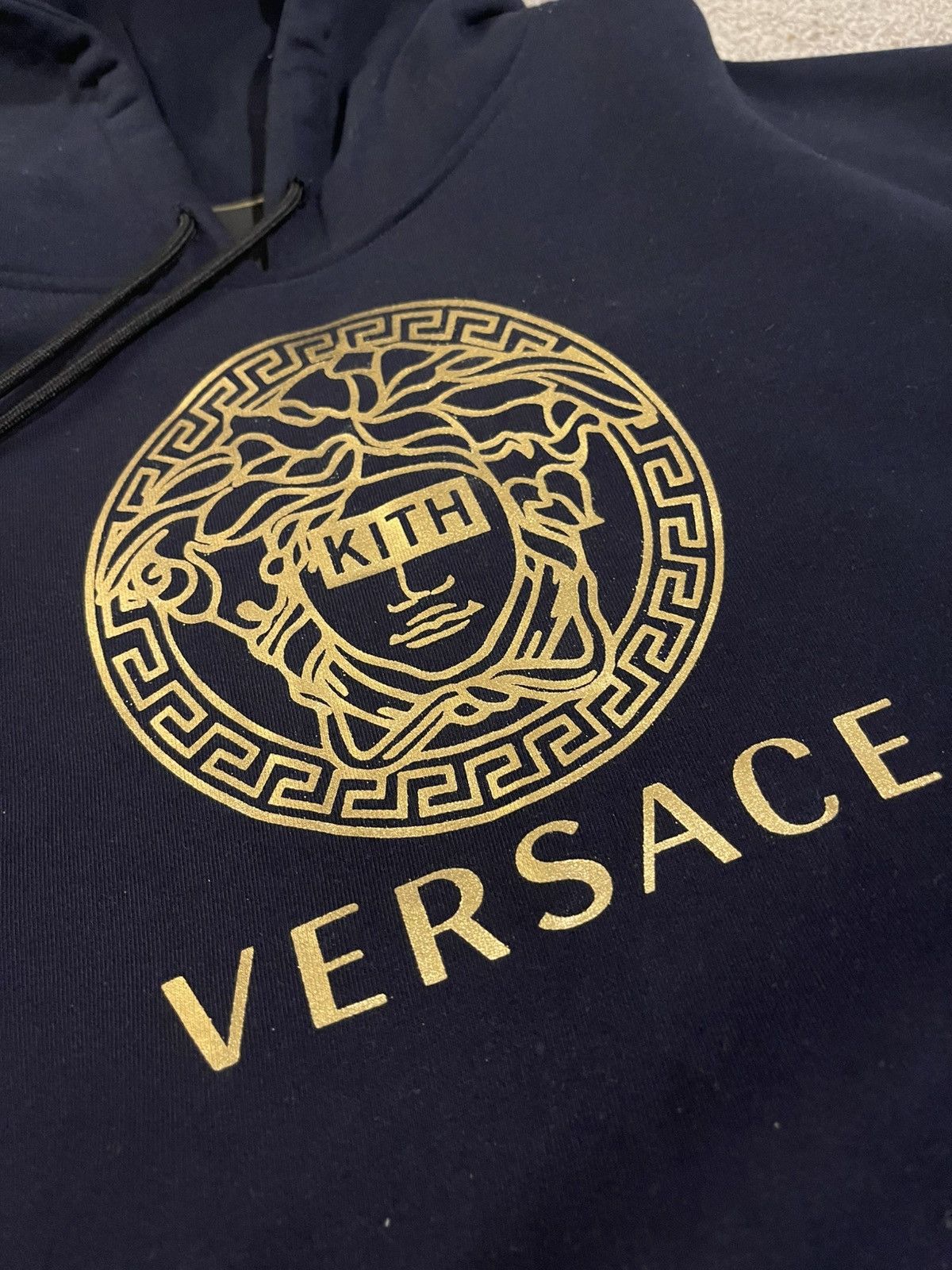 Kith × Versace Versace x Kith Medusa Hoodie Size US XL / EU 56 / 4 - 1 Thumbnail