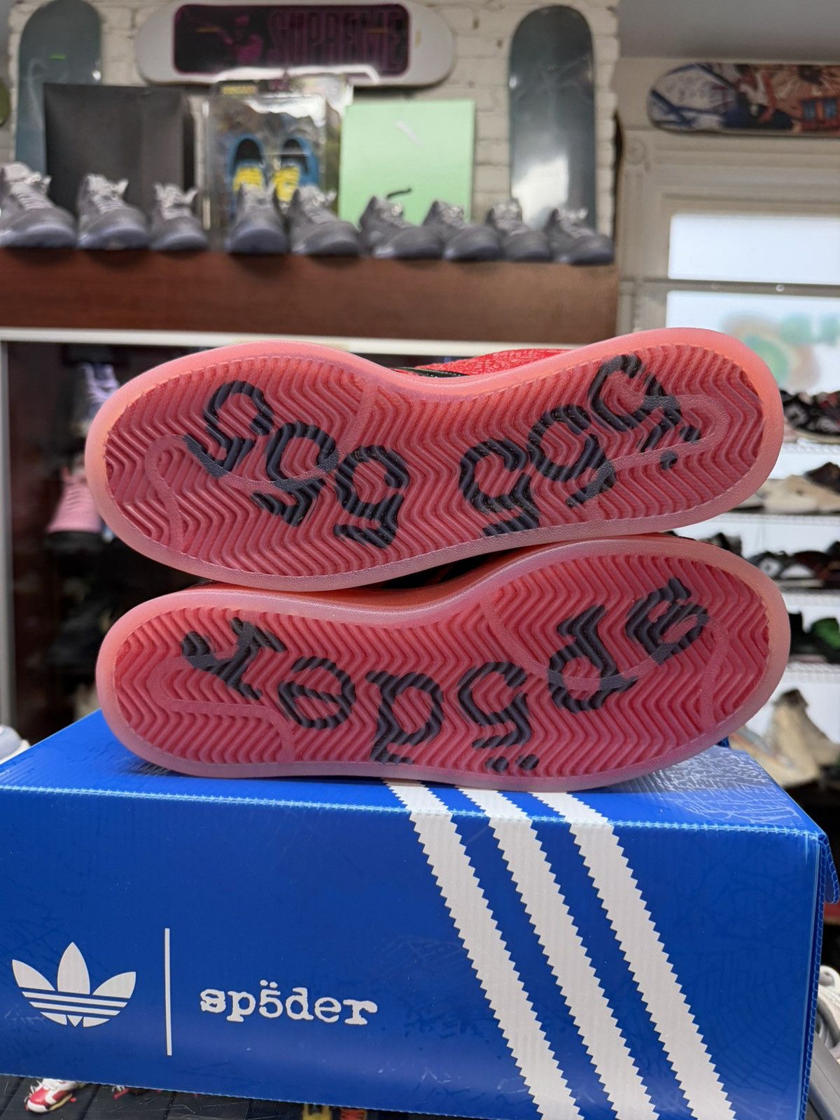 Sp5der Adidas Superstars X Sp5der (Red) Size US 9 / EU 42 - 6 Thumbnail