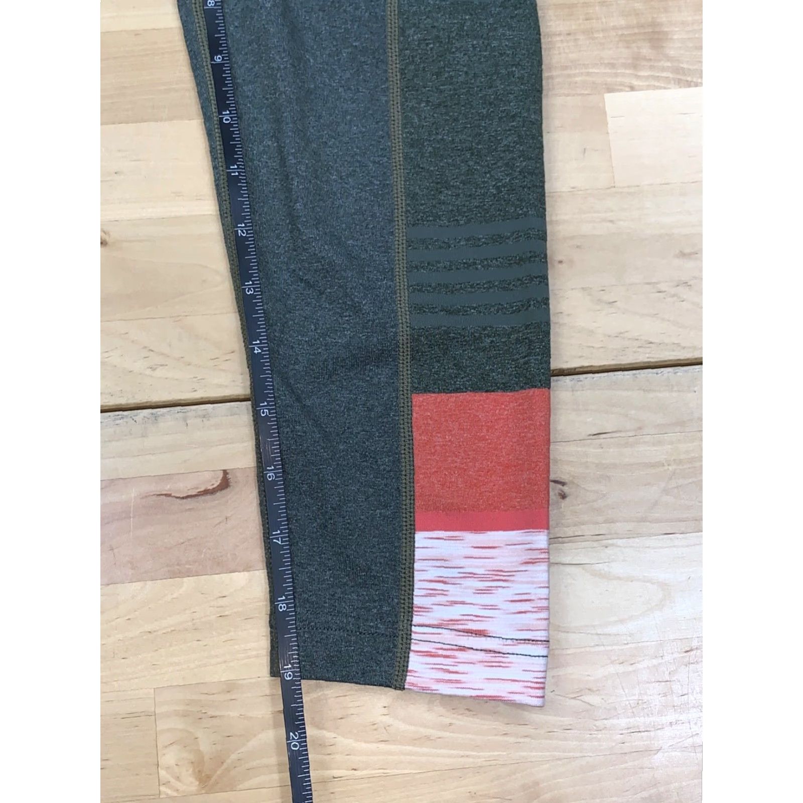 Prana prAna Capri Leggings XS Olive green Casual Activewear Yoga Women's Leggings XS Green Capri Yoga Jeans? No—keep to terms. Size 26" / US 2 / IT 38 - 6 Thumbnail
