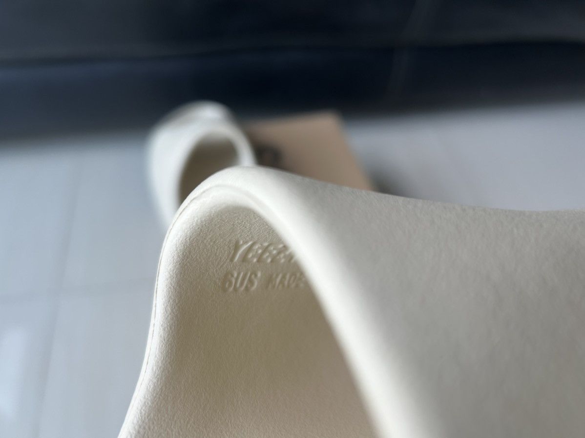 Adidas × Yeezy Yeezy Slide Bone 2022/2023 Size US 6 / EU 39 - 5 Thumbnail