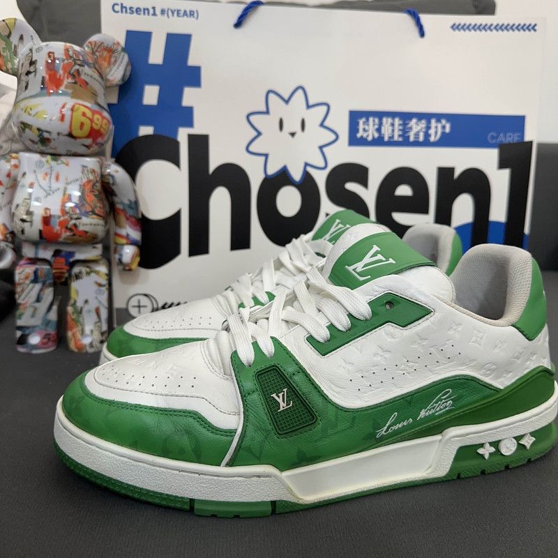 Louis Vuitton Louis Vuitton Low Top Leather Trainers in White Green 0089 Size US 8.5 / EU 41-42 - 1 Thumbnail