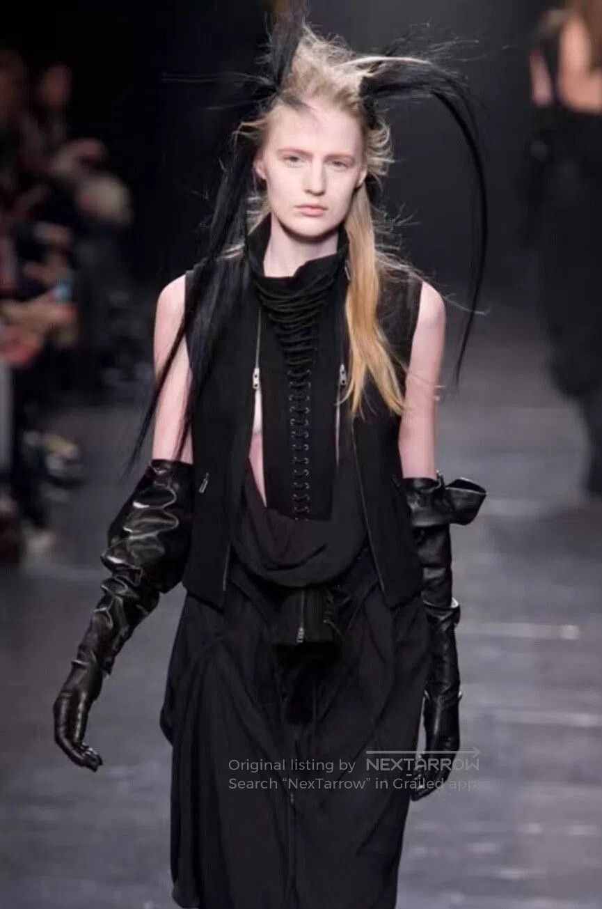 Ann Demeulemeester ann demeulemeester sleeveless back zip vest. Size US S / EU 44-46 / 1 - 8 Thumbnail