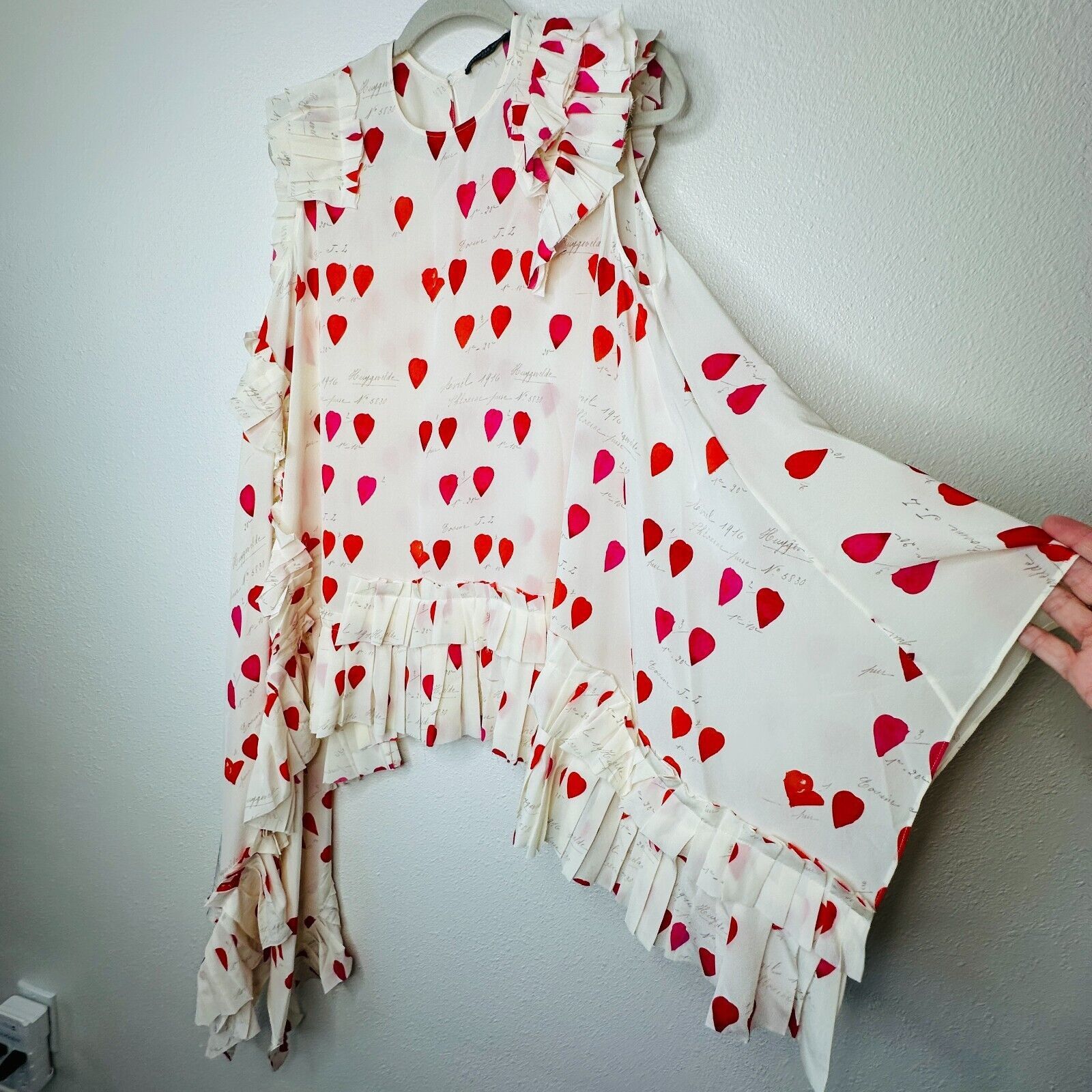 Alexander McQueen Alexander McQueen Cream Red Sleeveless Ruffle Blouse 44 / 12 Size L / US 10 / IT 46 - 6 Thumbnail