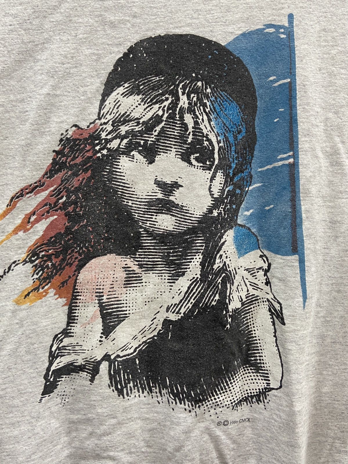 Vintage Vintage 1986s Les Miserables Movie art T-SHIRT Size US L / EU 52-54 / 3 - 4 Thumbnail