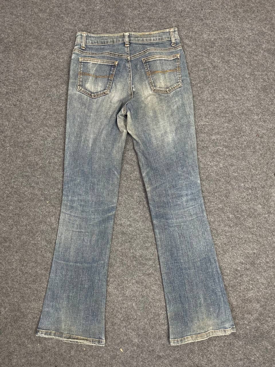 Japanese Brand therioa japanese brand bootcut distressed denim Size 28" / US 6 / IT 42 - 1 Thumbnail