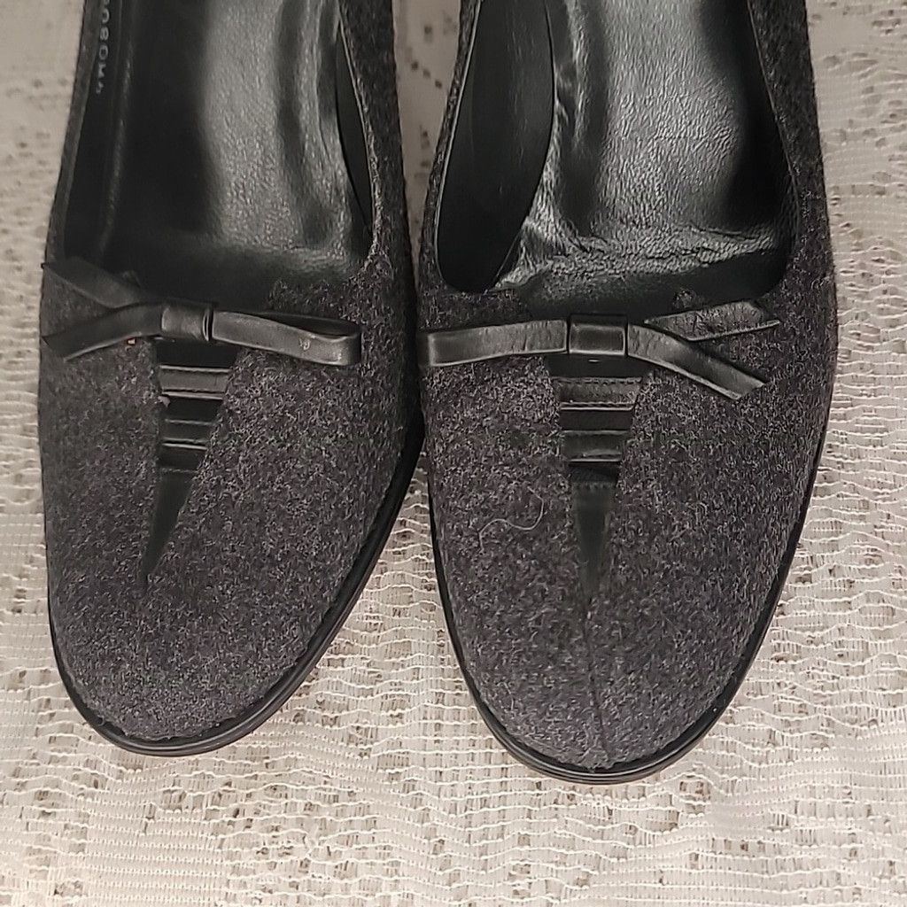 Stuart Weitzman Stuart Weitzman Gray grey wool high heels with bow accent 10 Size US 10 / IT 40 - 2 Thumbnail