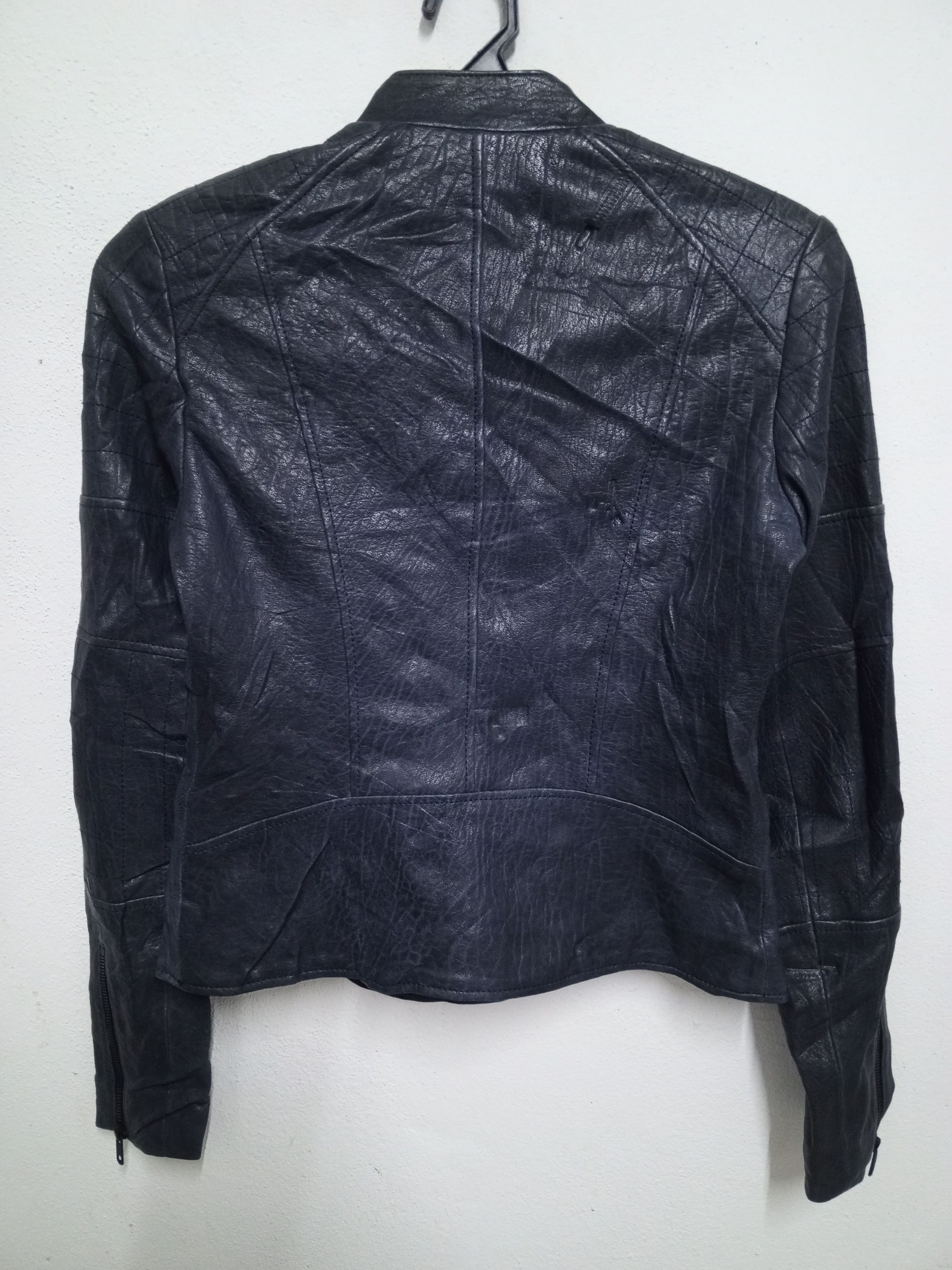 Theory 2012 Theory jacket leather Rider sheep rare Size XS / US 0-2 / IT 36-38 - 2 Thumbnail