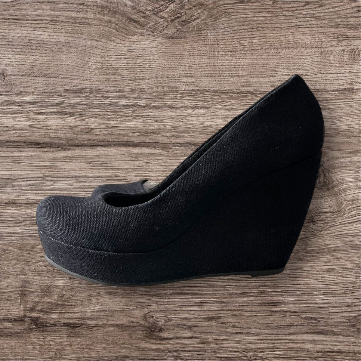 Aldo Aldo Wedges Size US 8 / IT 38 - 2 Thumbnail