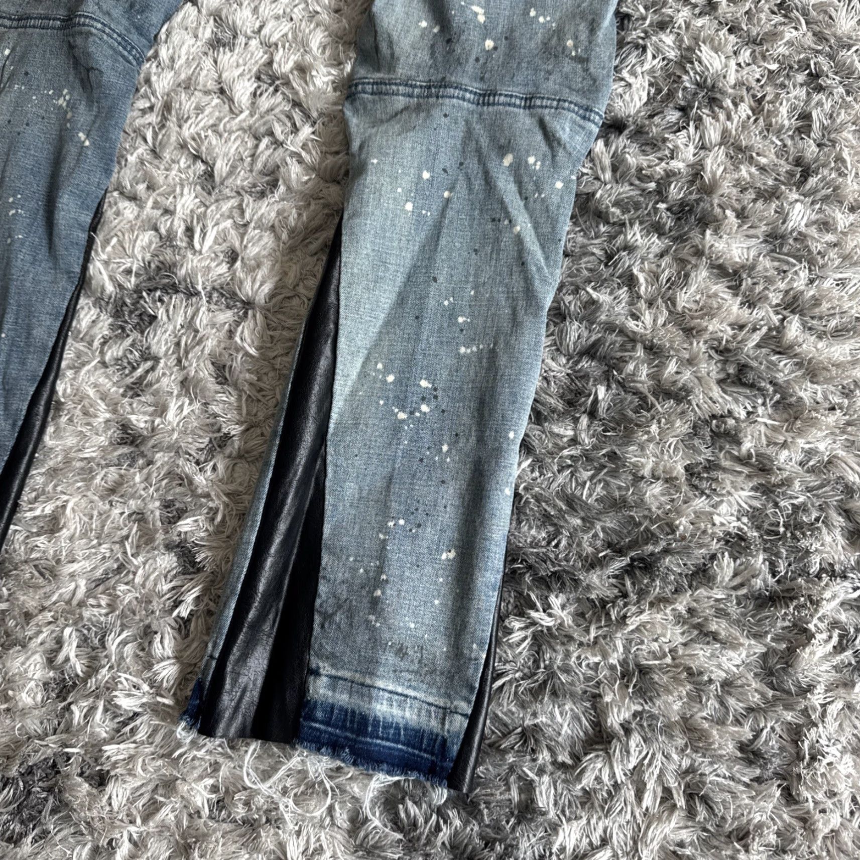 Denime FIRST ROW Jeans Men’s Skinny Blue Denim Paint Splattered Distressed Size 34x32 DAMAGE Size US 34 / EU 50 - 3 Thumbnail