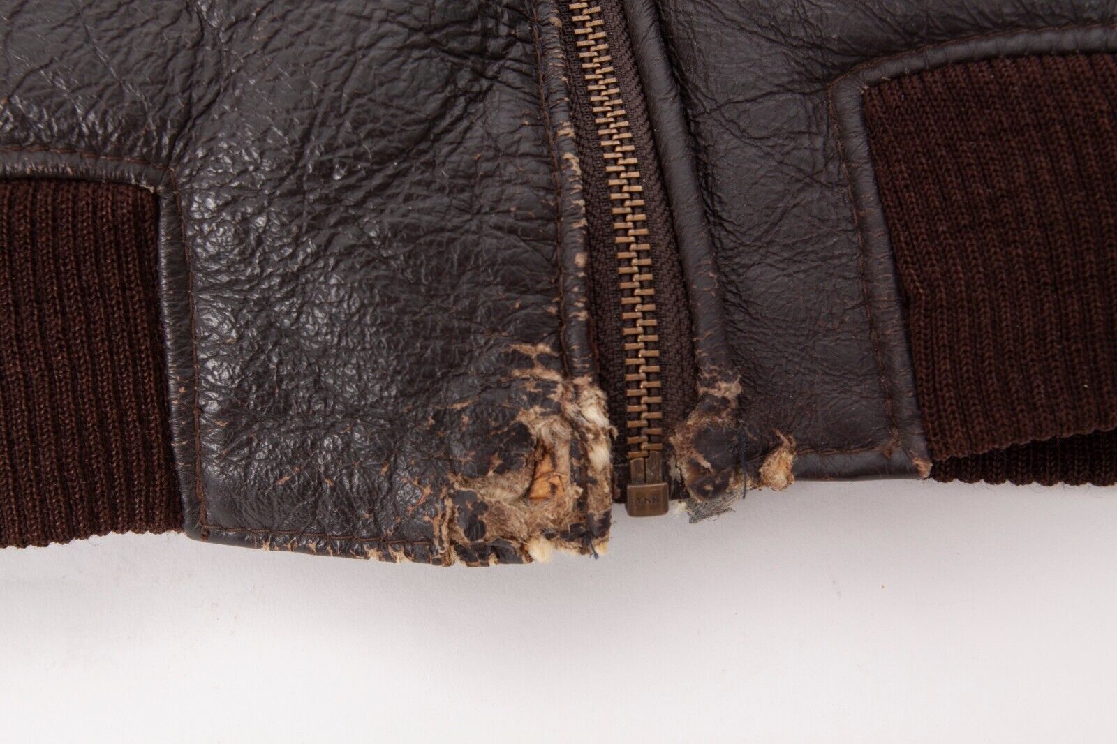 Vintage Vintage US Army B6 Shearling Bomber Jacket Airforce Leather Size US L / EU 52-54 / 3 - 17 Thumbnail