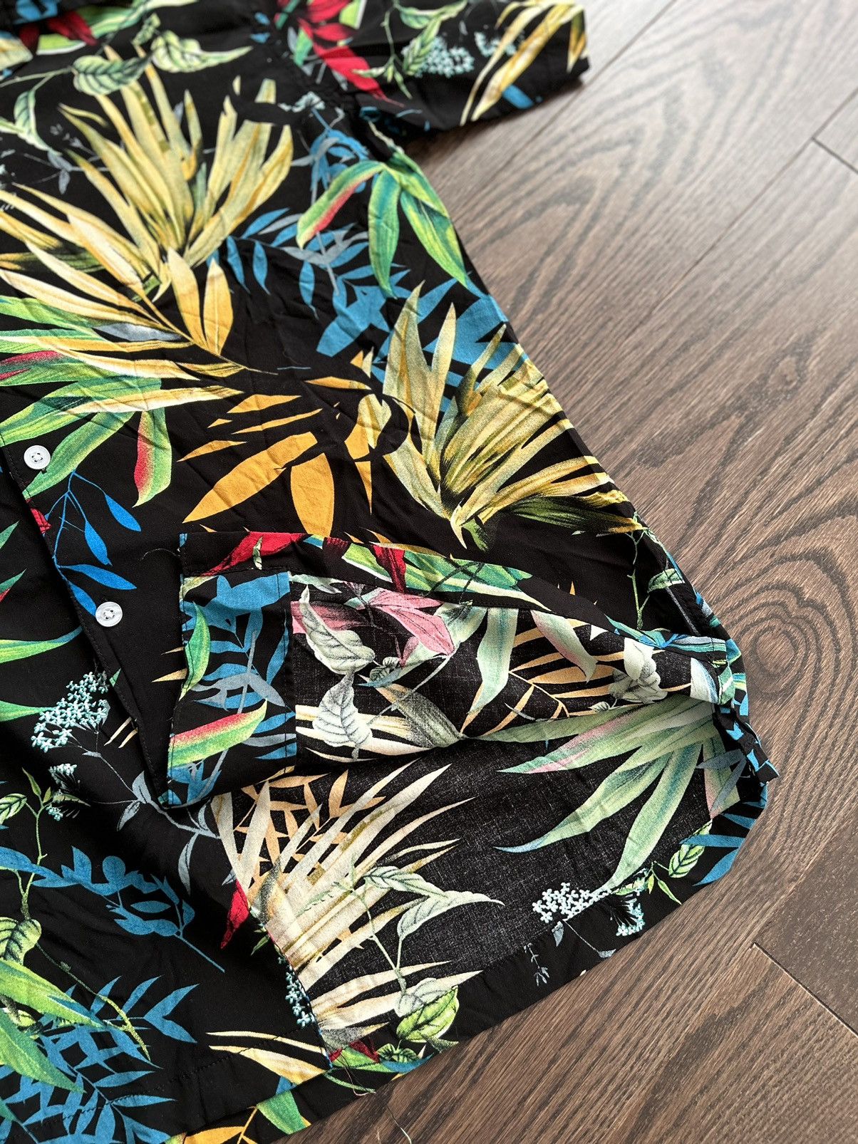 Vintage Early 2000s Hawaiian Button up Size US S / EU 44-46 / 1 - 4 Thumbnail