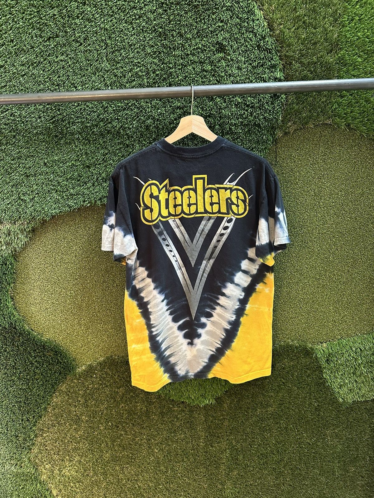 Majestic × NFL × Vintage NFL Pittsburgh Steelers Tye Dye Logo T-shirt Medium Size US M / EU 48-50 / 2 - 2 Thumbnail