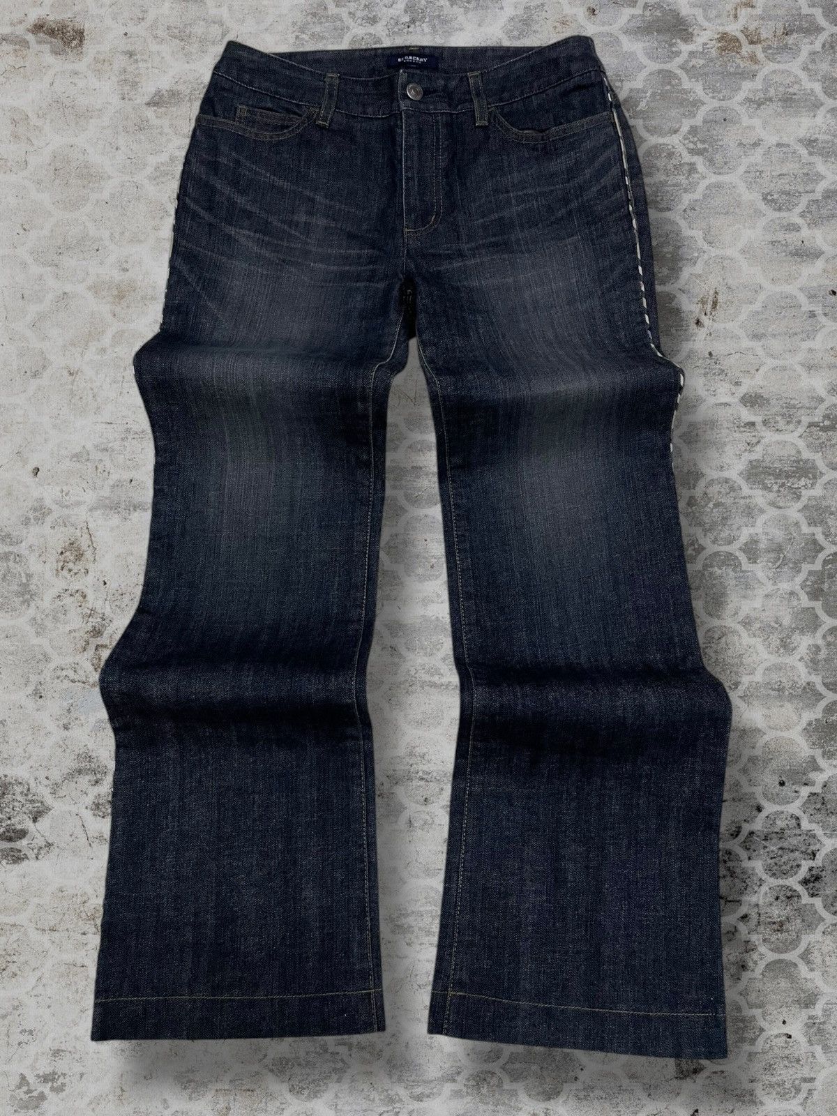 Burberry Vintage 1990s Authentic Designer Burberry London Flared Size US 28 / EU 44 - 1 Thumbnail