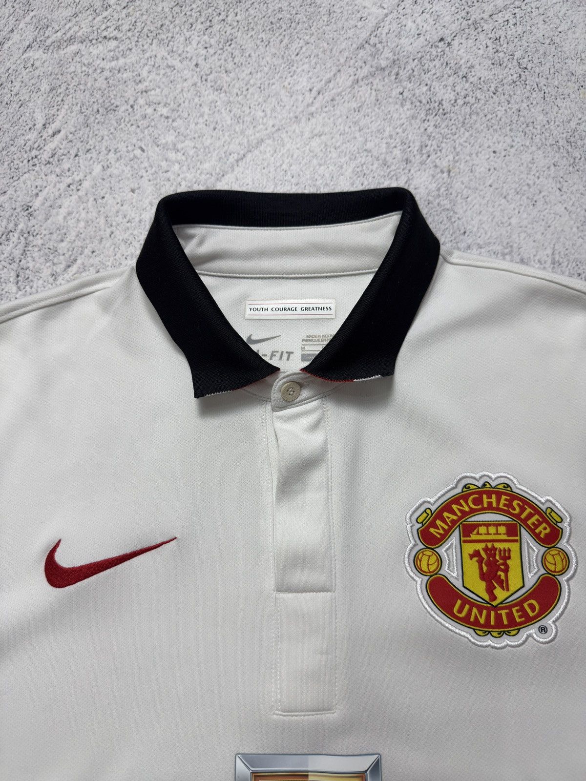Nike NIKE MANCHESTER UNITED 2014/2015 AWAY FOOTBALL SHIRT JERSEY Size US M / EU 48-50 / 2 - 7 Thumbnail
