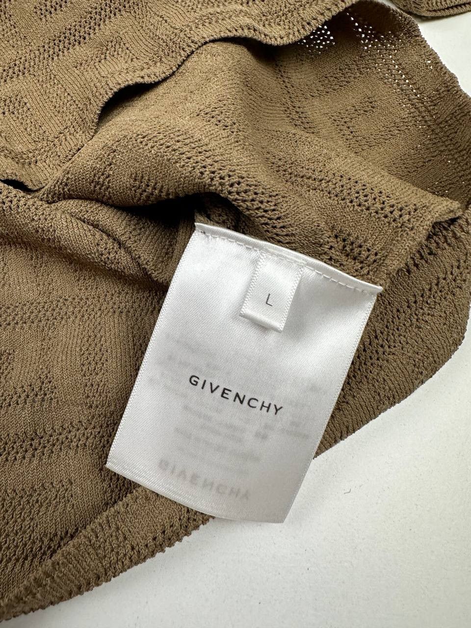 Givenchy T-shirt from Givenchy Size M / US 6-8 / IT 42-44 - 4 Thumbnail