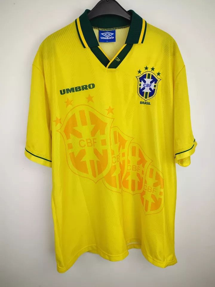 Umbro Vintage Umbro Brazil 1994 World Cup Home FOOTBALL Kit SHIRT Size US XL / EU 56 / 4 - 1 Thumbnail