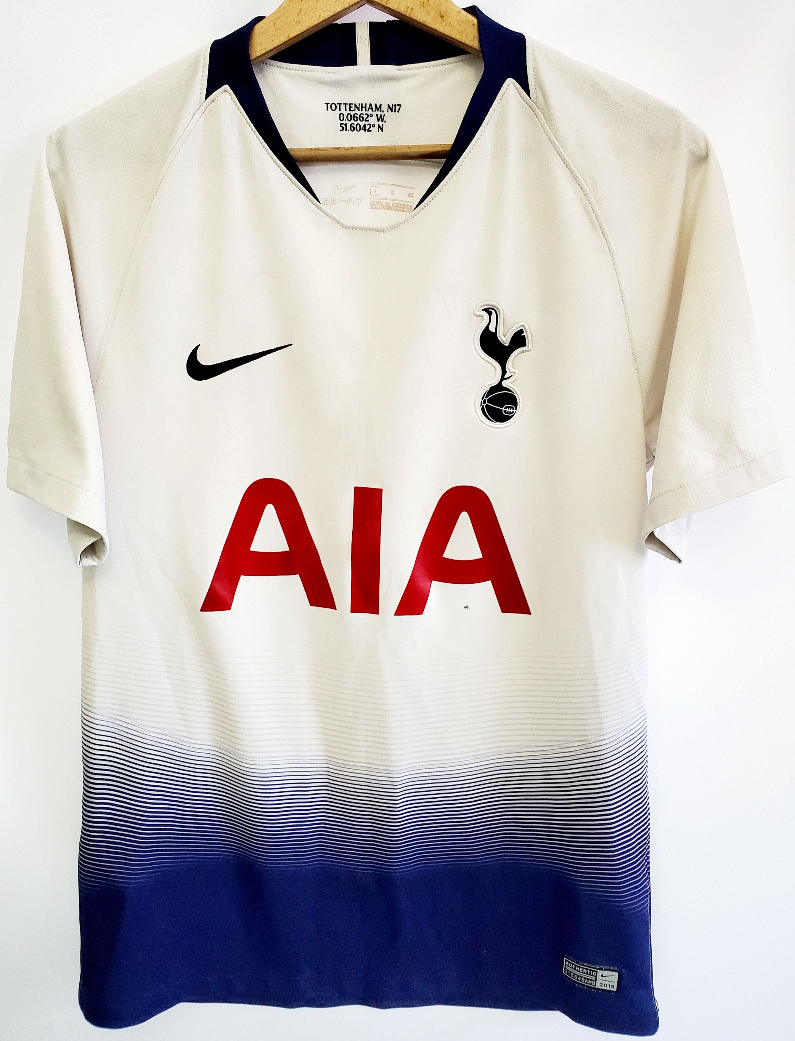 Nike Tottenham 2018-19 home nike soccer jersey size S Size US S / EU 44-46 / 1 - 1 Thumbnail