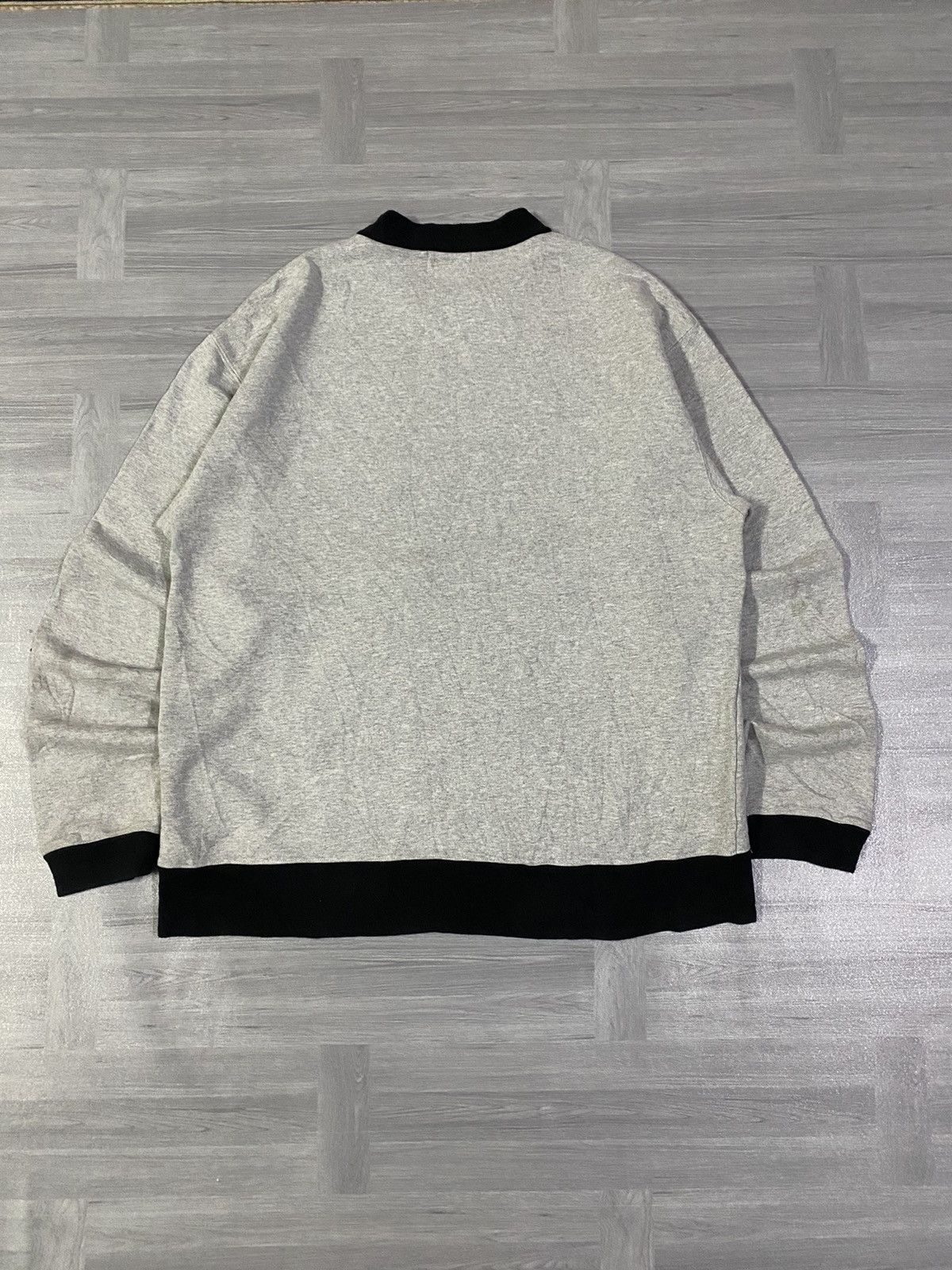 Xlarge XLarge Sweatshirt With Contrasting Design Kangaroo Pocket Size US L / EU 52-54 / 3 - 15 Thumbnail
