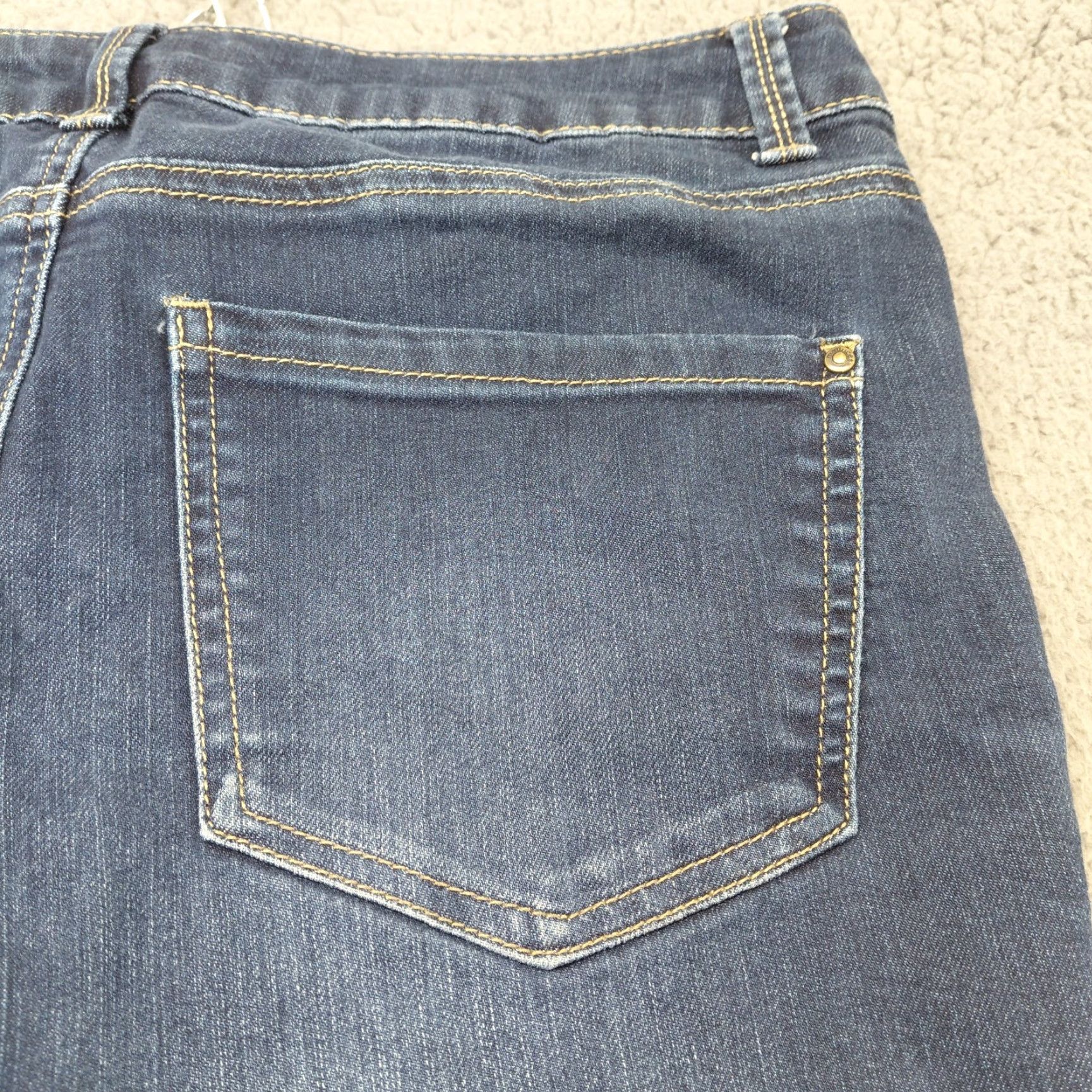 Vintage Maurices Jeans Women's 29x29 Blue Denim Bootcut Mid Rise Cotton Blend Jeans Size 29" - 5 Thumbnail