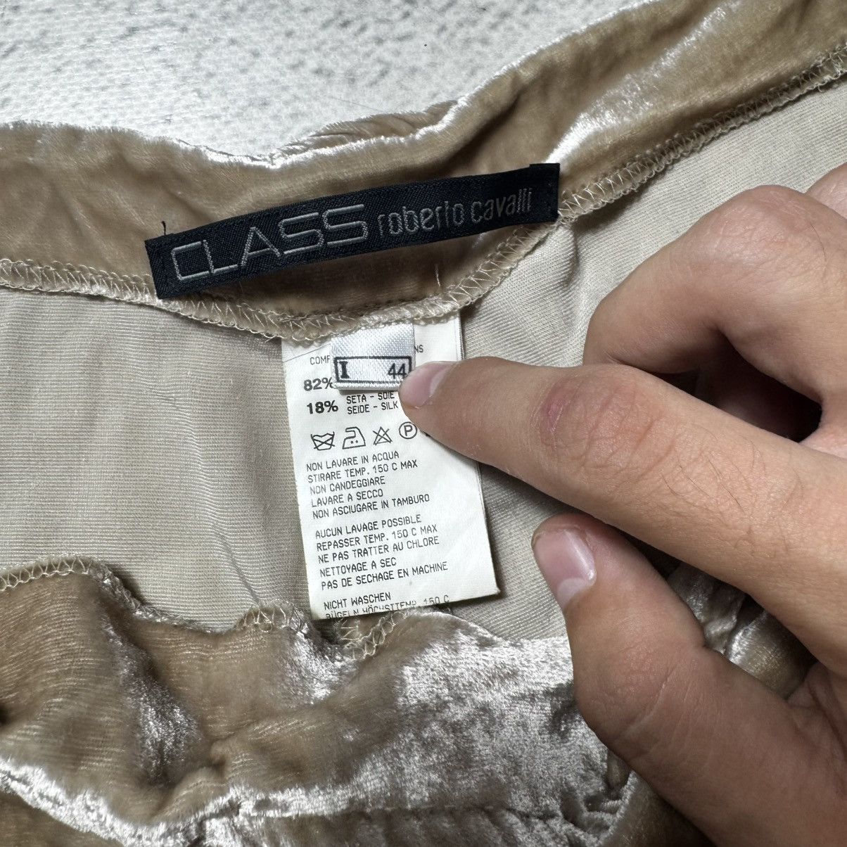 Roberto Cavalli vintage flared distressed class roberto cavalli velour pants Size 30" / US 8 / IT 44 - 9 Thumbnail