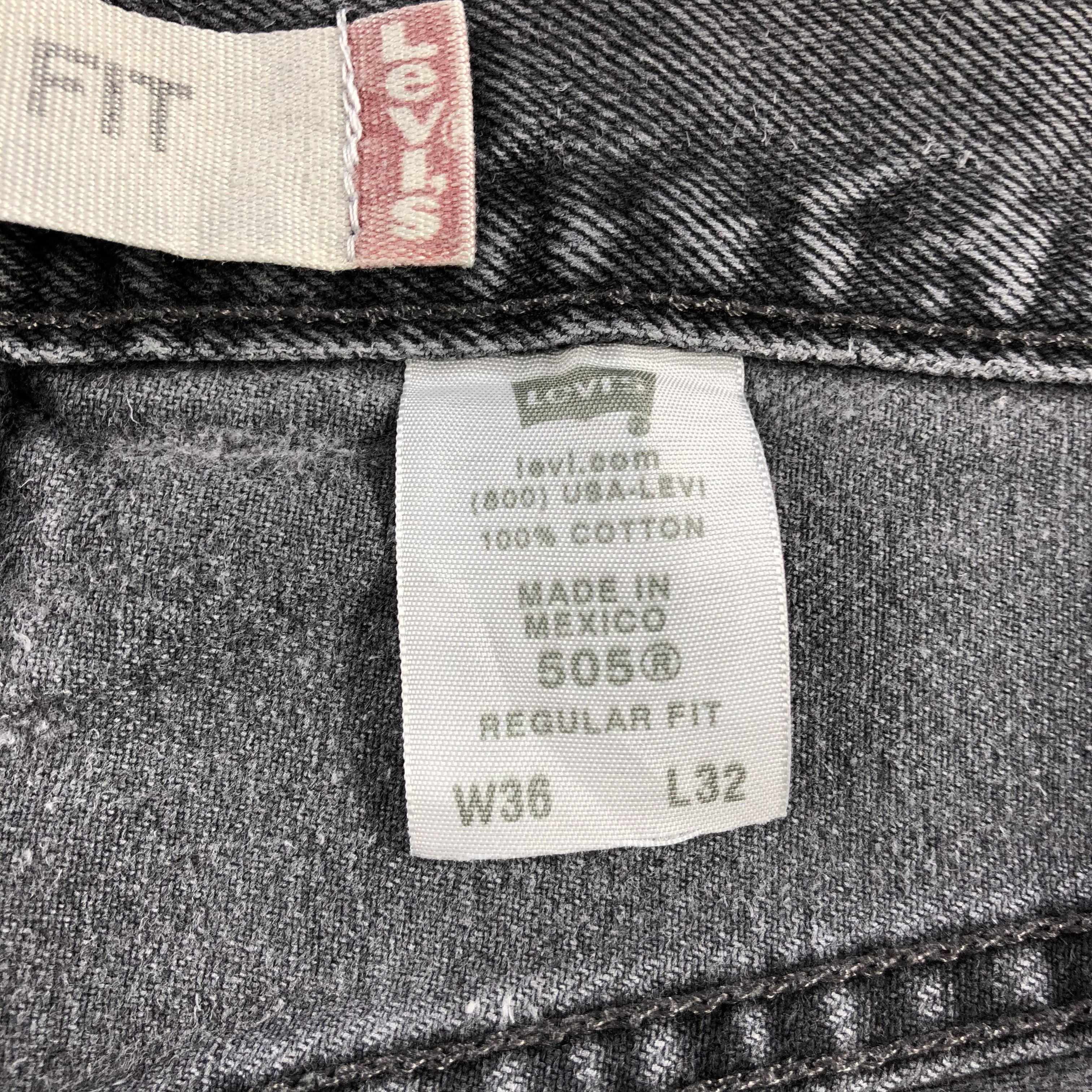 Levi's × Vintage Vintage Faded Black Levis 505 Jeans-JM2591 Size US 37 - 17 Thumbnail