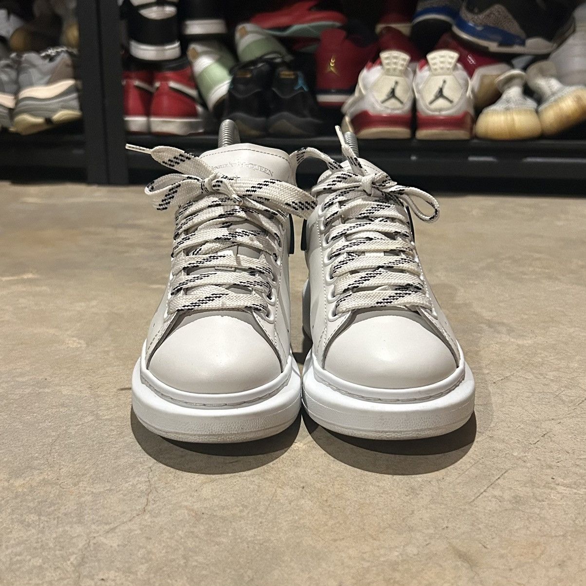Alexander McQueen × Designer Alexander McQueen Oversized Calfskin Sneakers White US 5 Size US 5 / EU 37 - 5 Thumbnail
