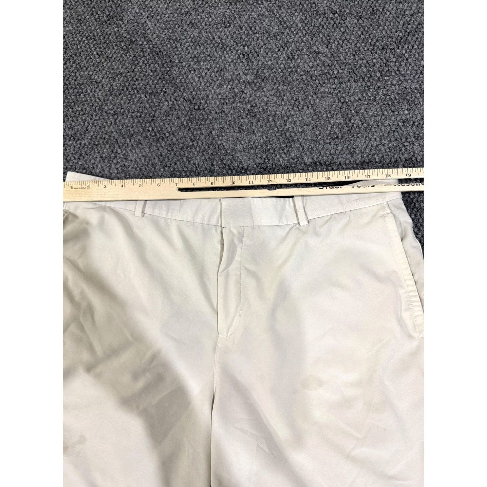 Nike Nike Golf Shorts Mens 38 Beige 9 Inch Stretch Microfiber Athletic Pockets Golf Size US 38 / EU 54 - 5 Thumbnail
