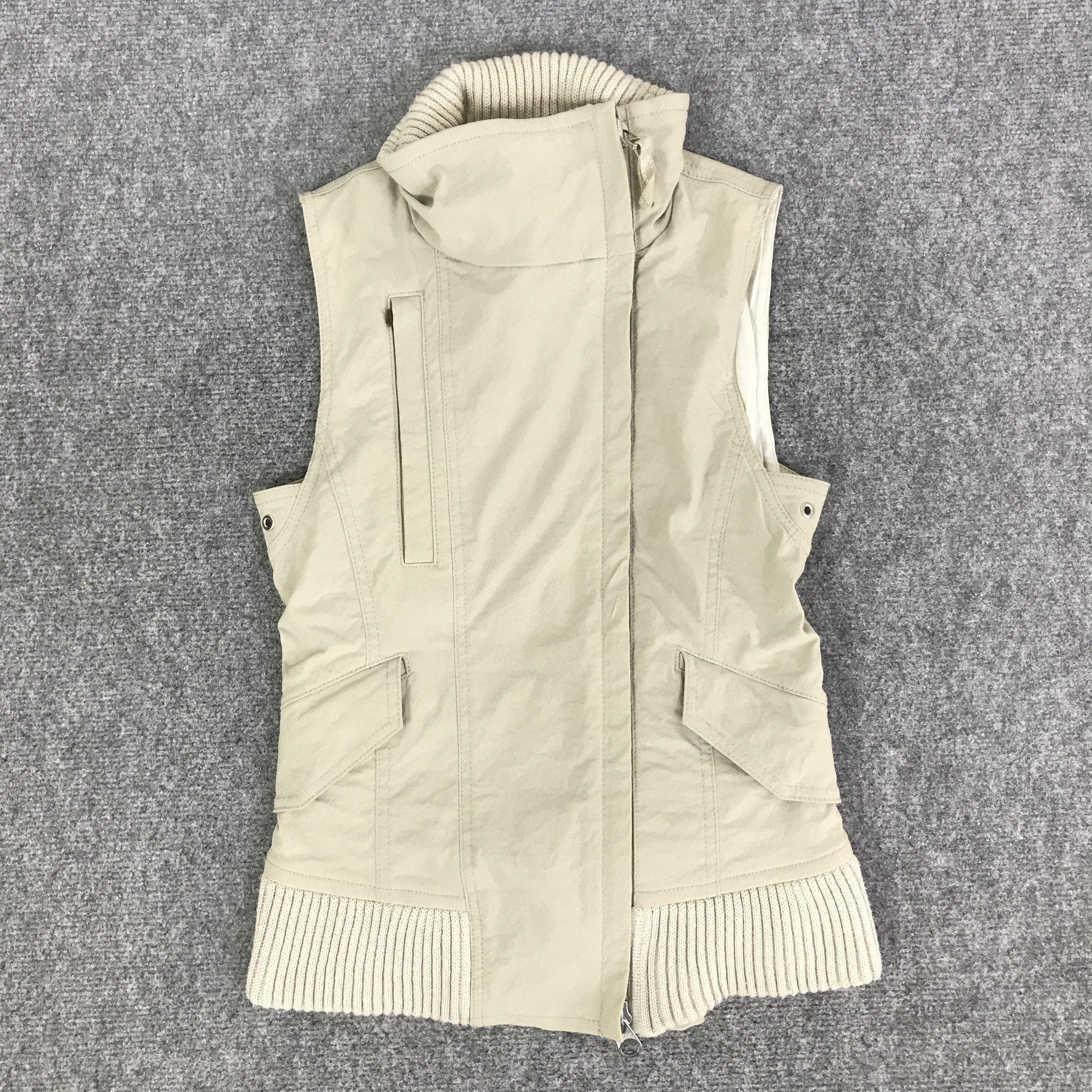 yoshie inaba YOSHIE INABA RARE DESIGN VEST K108B22 Size US XS / EU 42 / 0 - 1 Thumbnail
