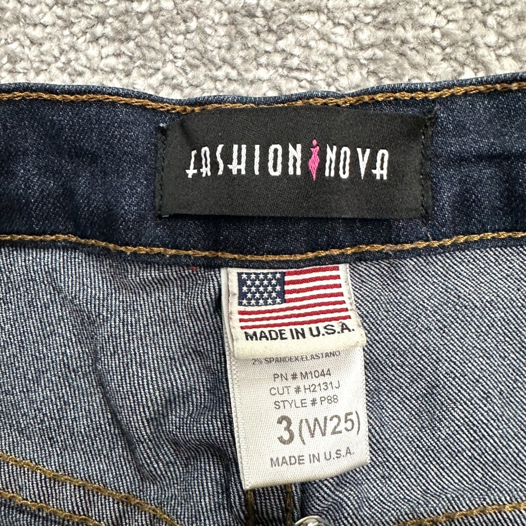 Fashion Nova Fashion Nova Jeans Juniors 3 Blue Dark Wash High Rise Casual 22x29 Jeggings Size 26" / US 2 / IT 38 - 7 Thumbnail