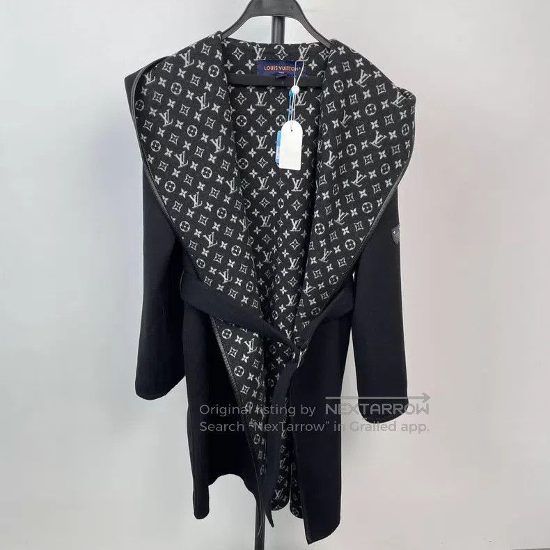 Louis Vuitton Louis Vuitton Black Old Flower Full Print Bathrobe Coat Size S / US 4 / IT 40 - 1 Thumbnail